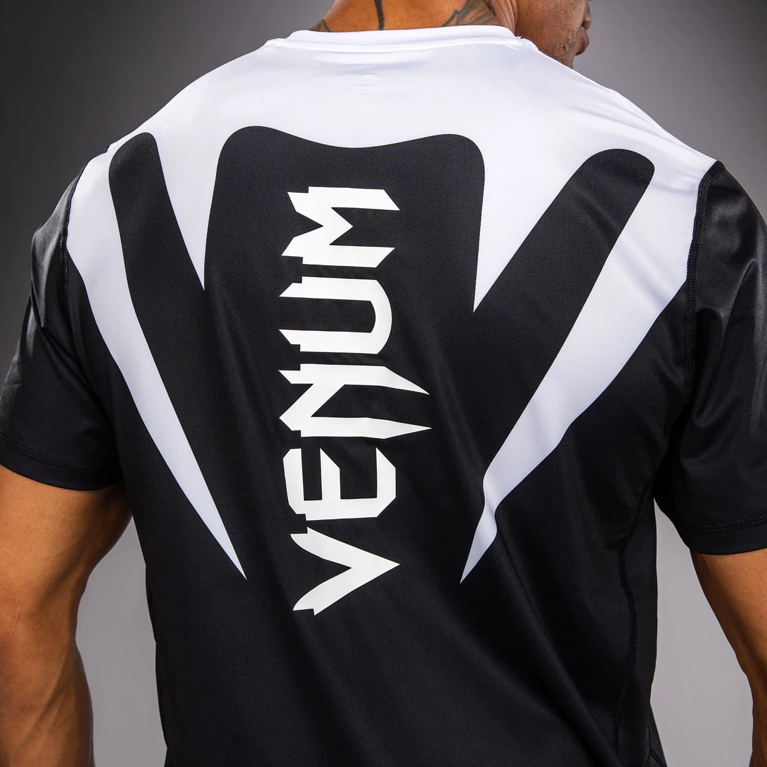 Venum Attack 90 Dry-Tech-T-Shirt – Weiß/Schwarz - Image 6