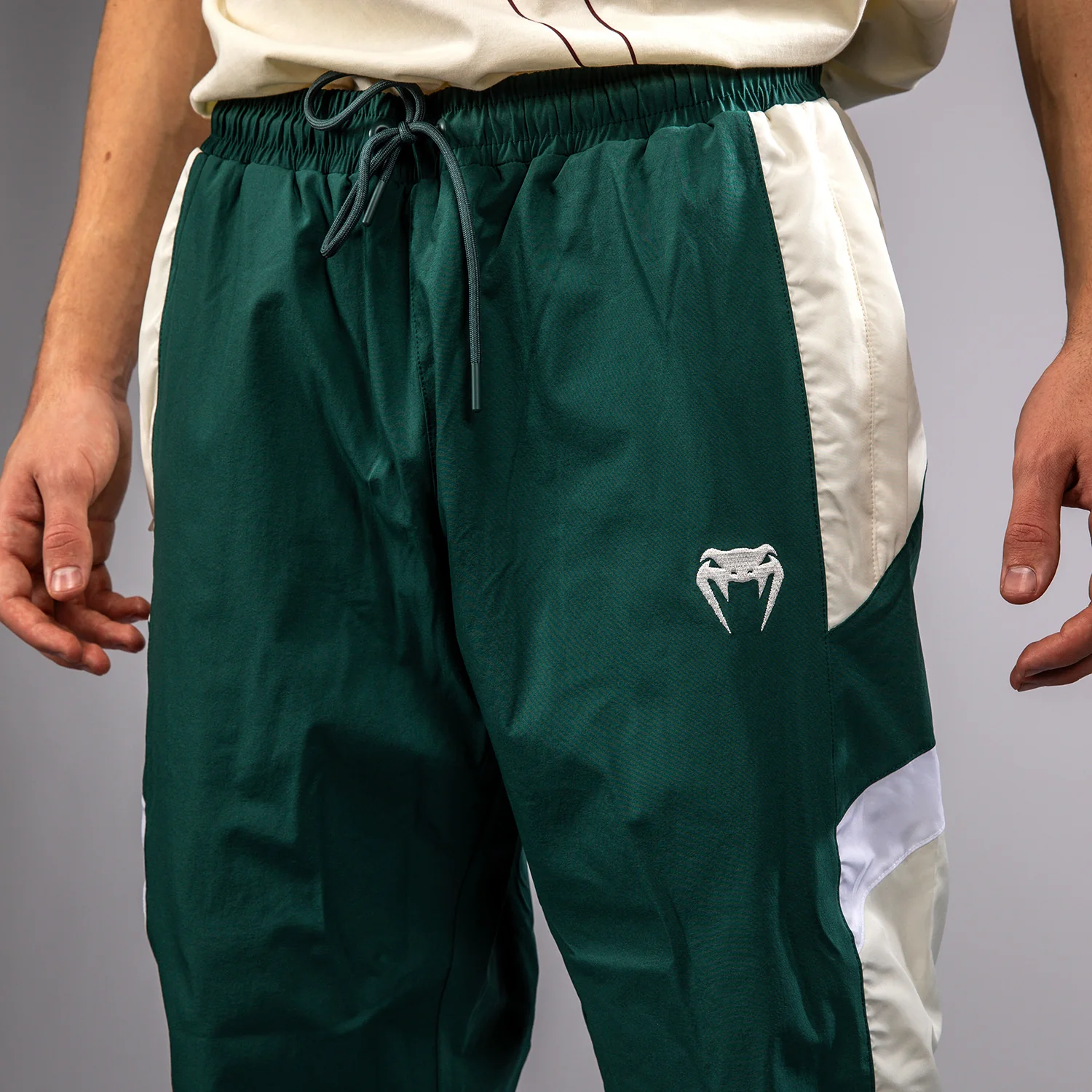 Venum Attack 90 Trainingsanzug Hose - Verde bosco/Eis - Image 5
