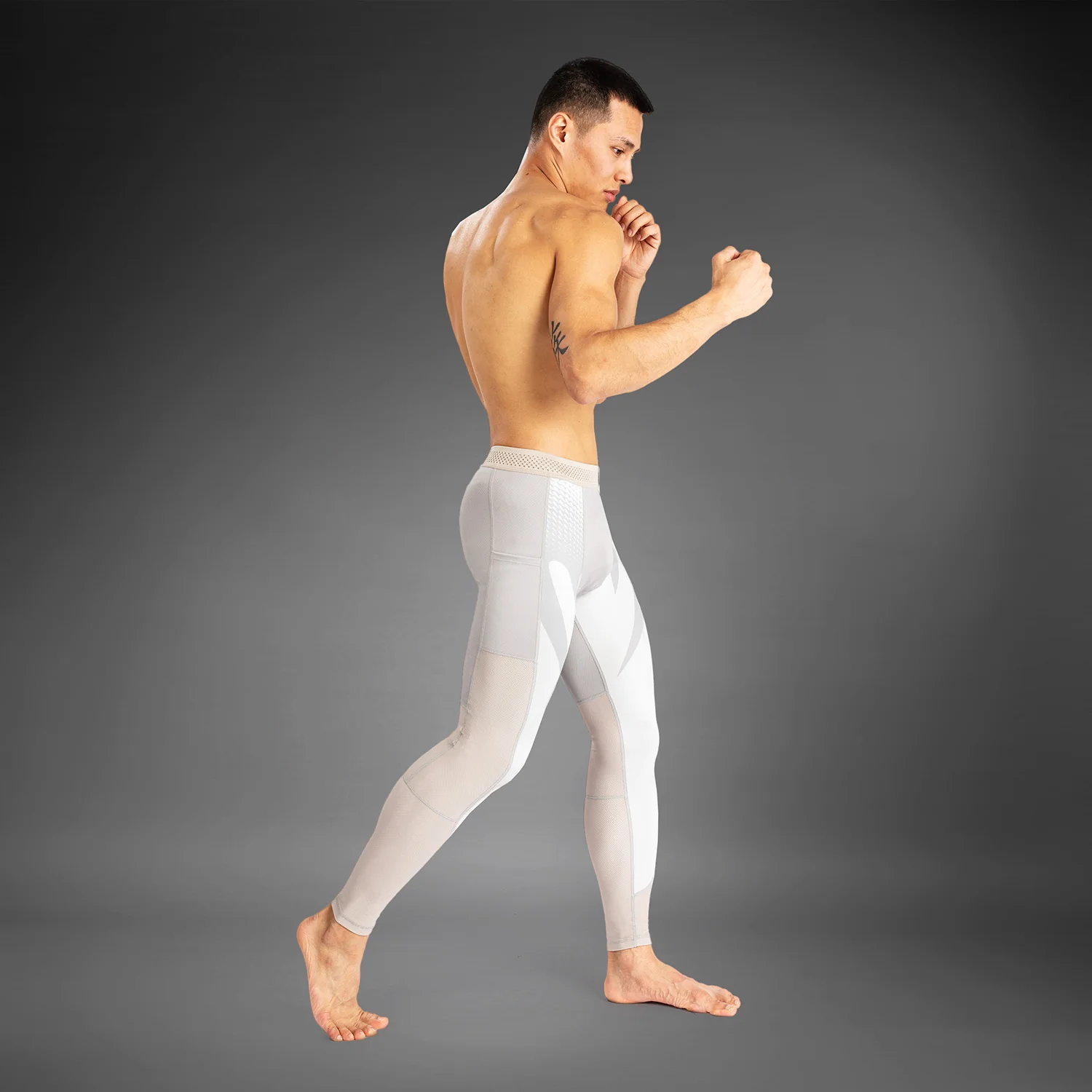 Venum Attack Herren Gamaschen - Sand - Image 5