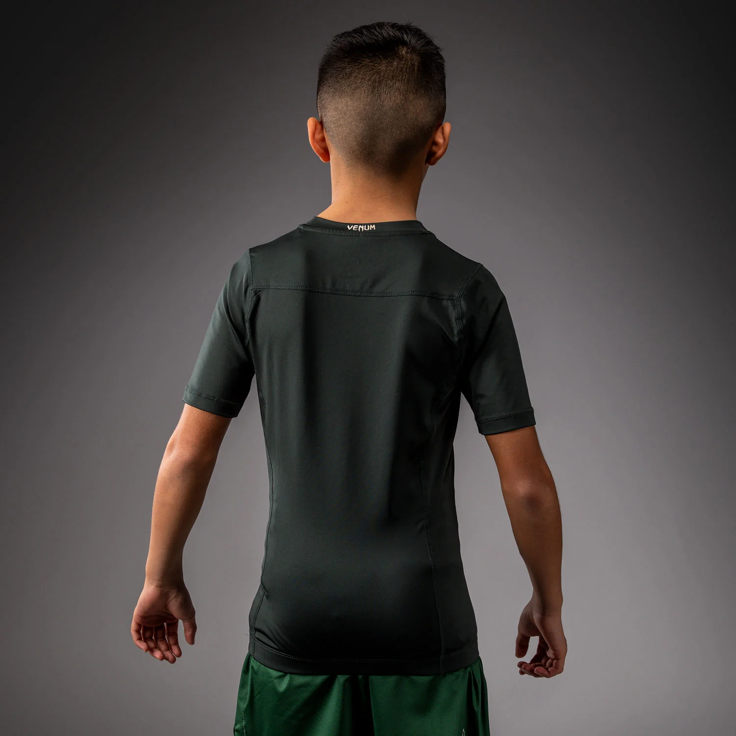 Venum Attack Kinder Kurzarm Rashguard - Waldgrün/Off Weiß - Image 3