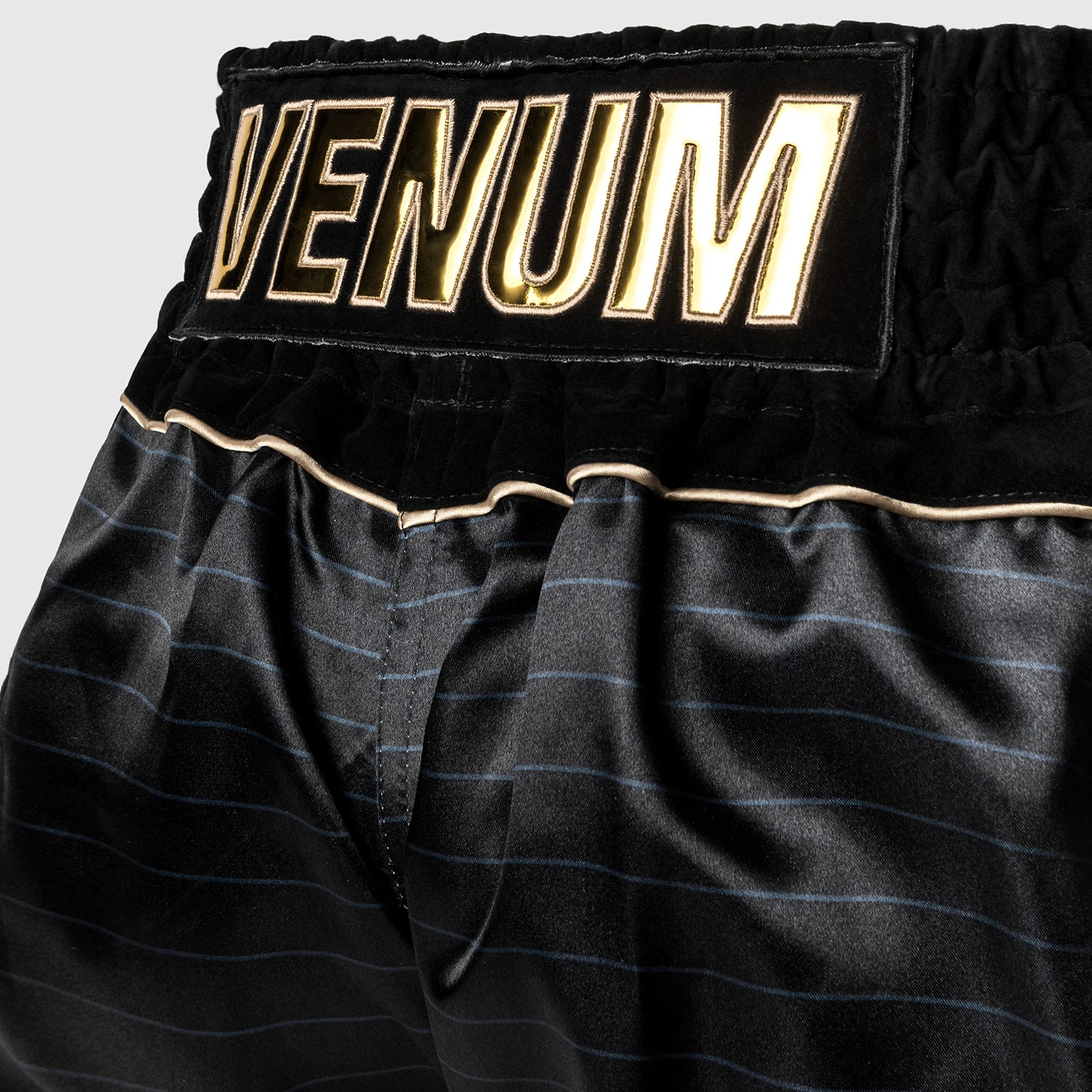 Venum Attack Muay Thai Shorts - Schwarz/Grau - Image 4