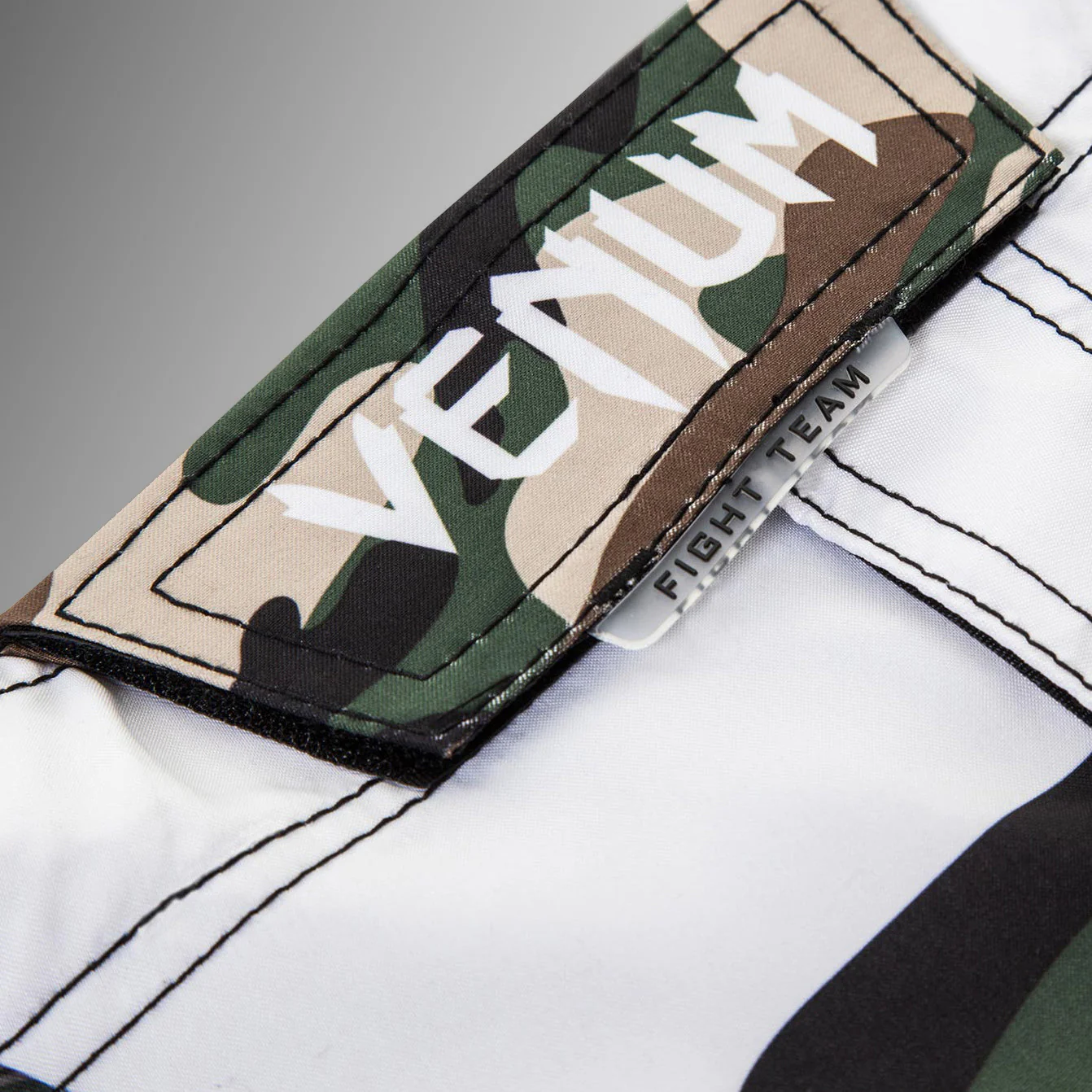 Venum Camo Hero Kampfshorts - Grün/Braun - Image 7