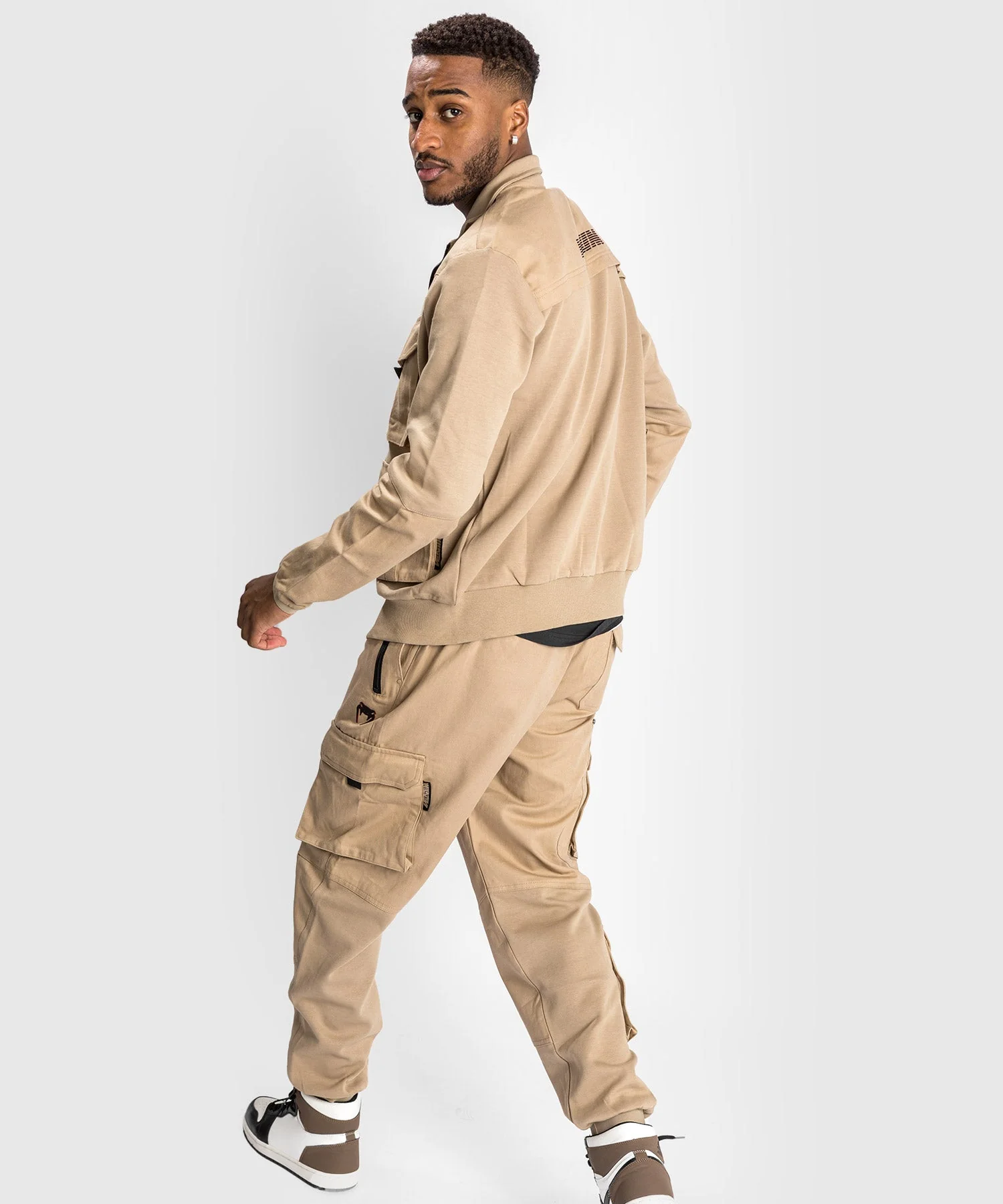 Venum Cargo Jacke mit Reißverschluss - Sand - Image 9