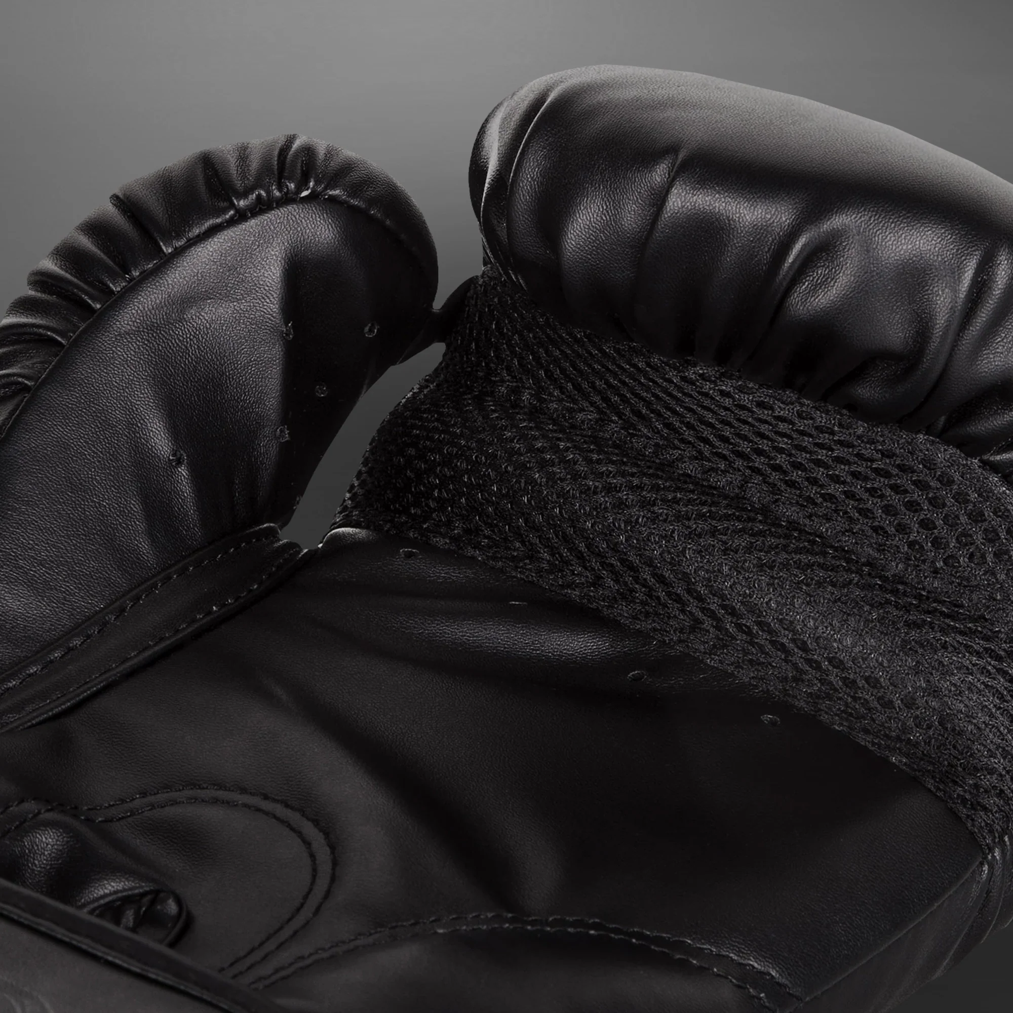 Venum Challenger 2.0 Boxhandschuhe - Schwarz/Schwarz - Image 4