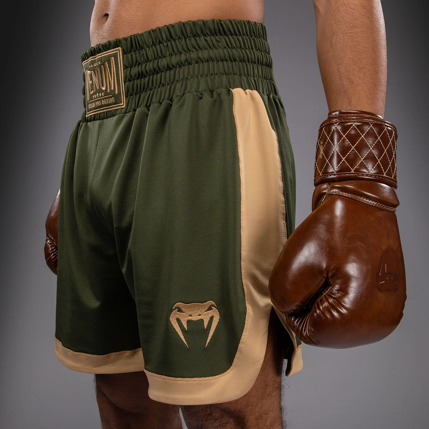 Venum Classic Boxshorts - Olivgrün/Sand - Image 5
