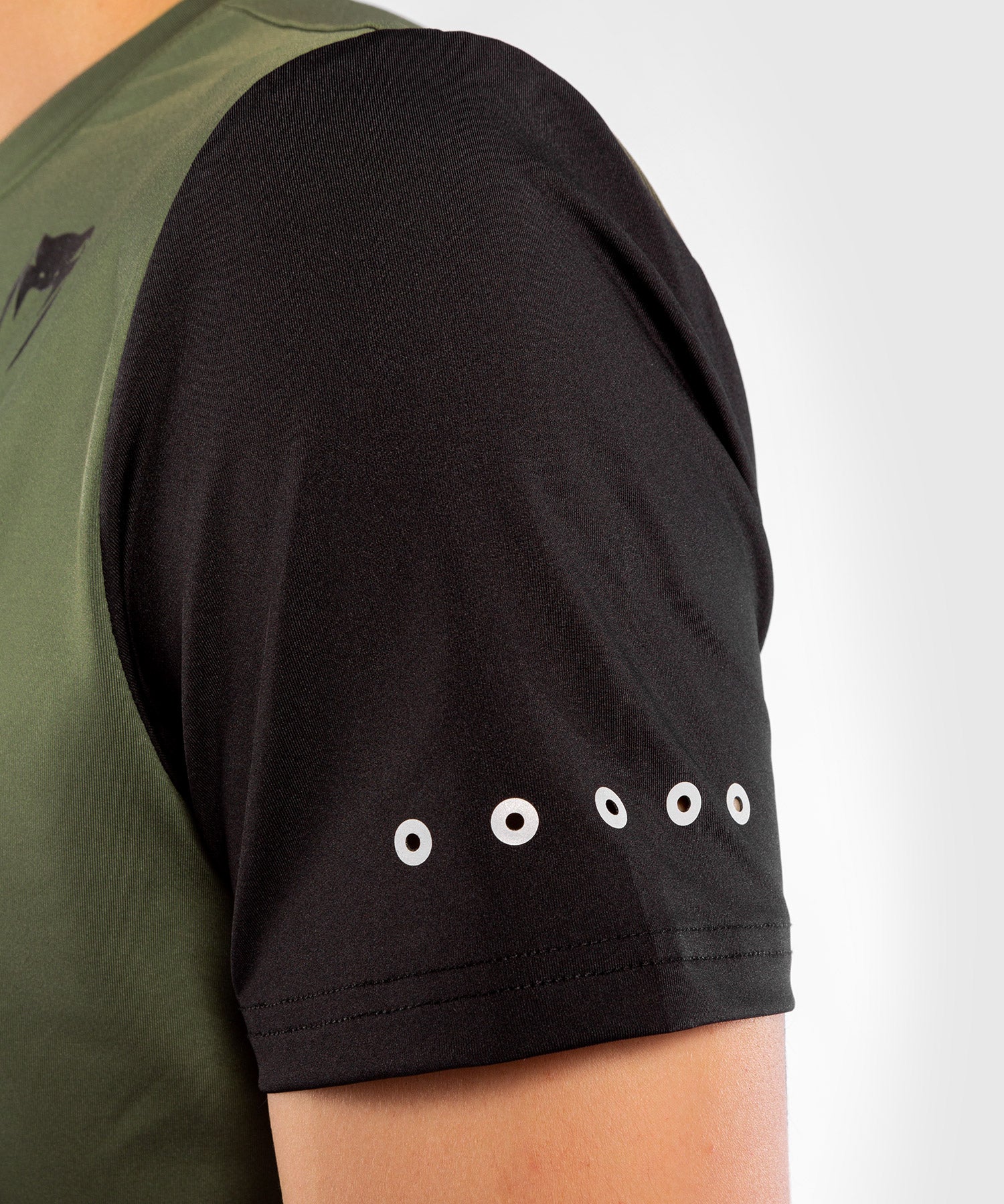 Venum CLASSIC EVO Dry-Tech T-Shirt - Khaki/Silber - Image 6