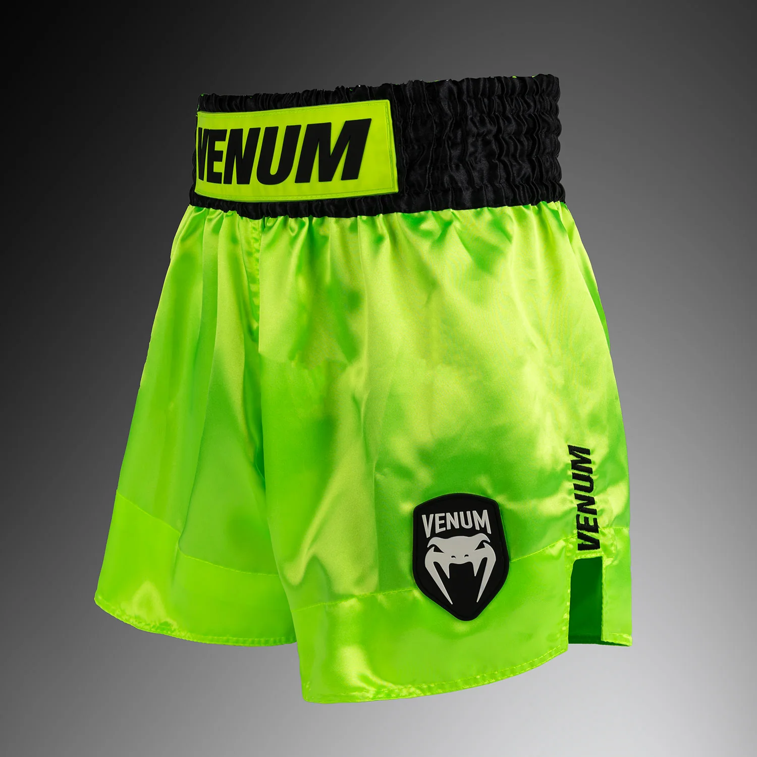 Venum Classic Evo Muay Thai Shorts – NeonGelb/Schwarz - Image 2