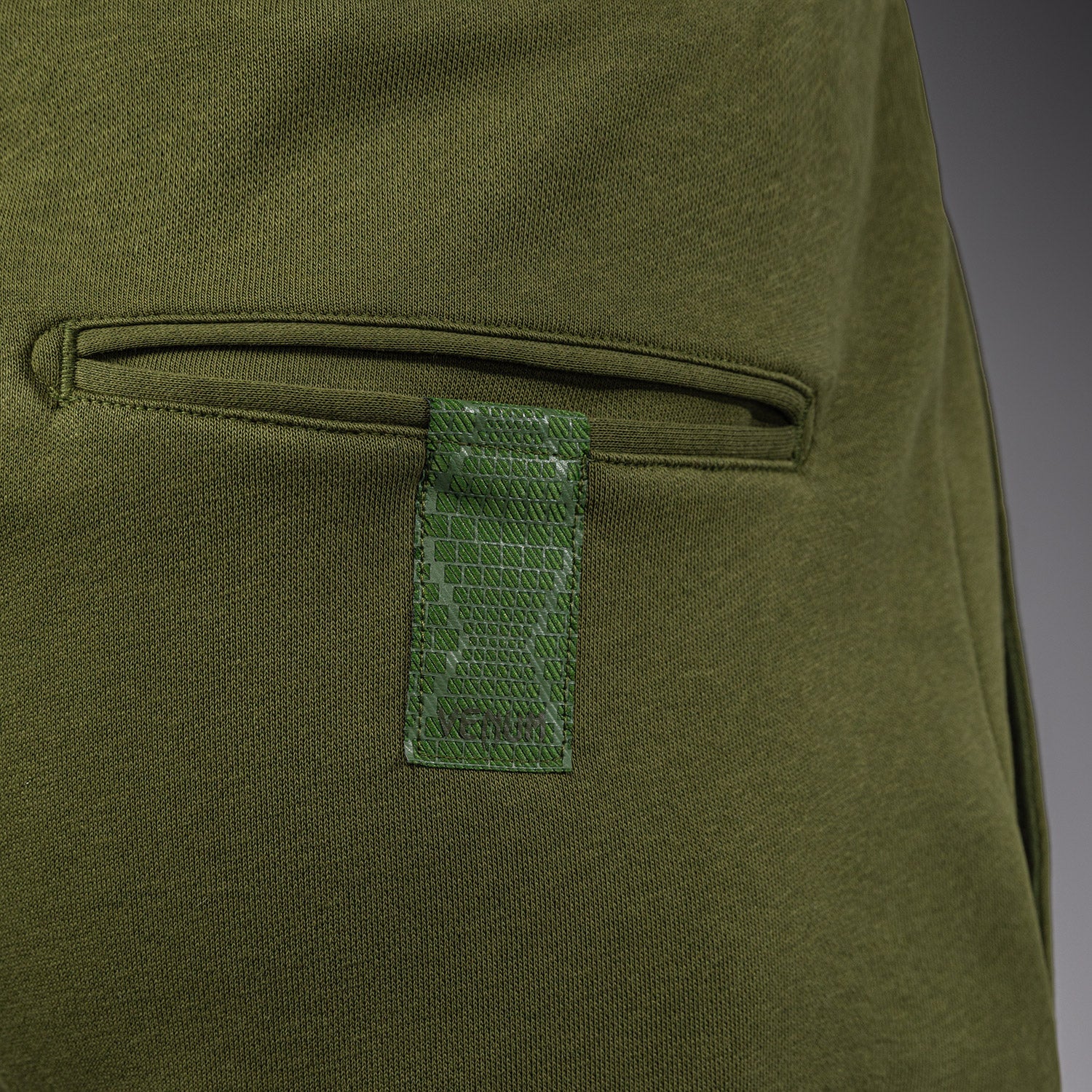 Venum Classic Fleece Shorts aus Baumwolle – Khaki - Image 6