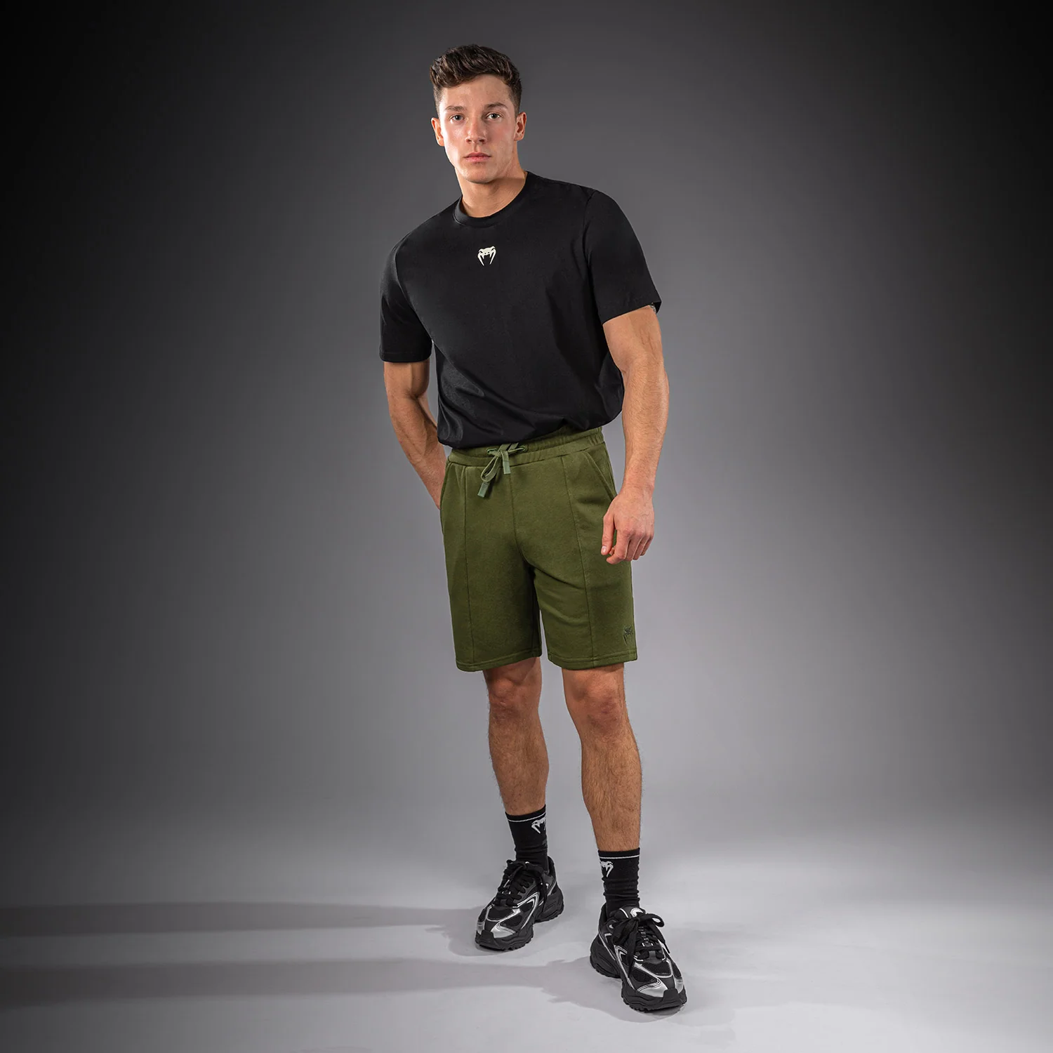 Venum Classic Fleece Shorts aus Baumwolle – Khaki - Image 7