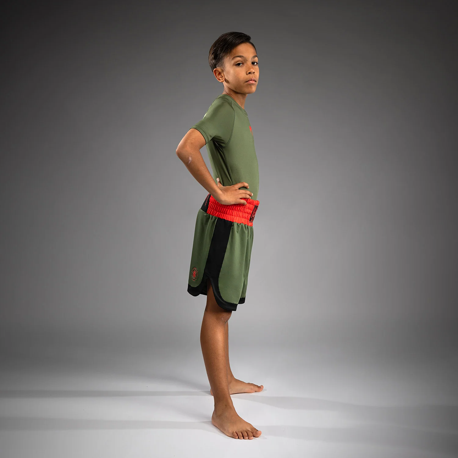 Venum Classic Kinder Boxshorts - Armeegrün/Orange - Image 4