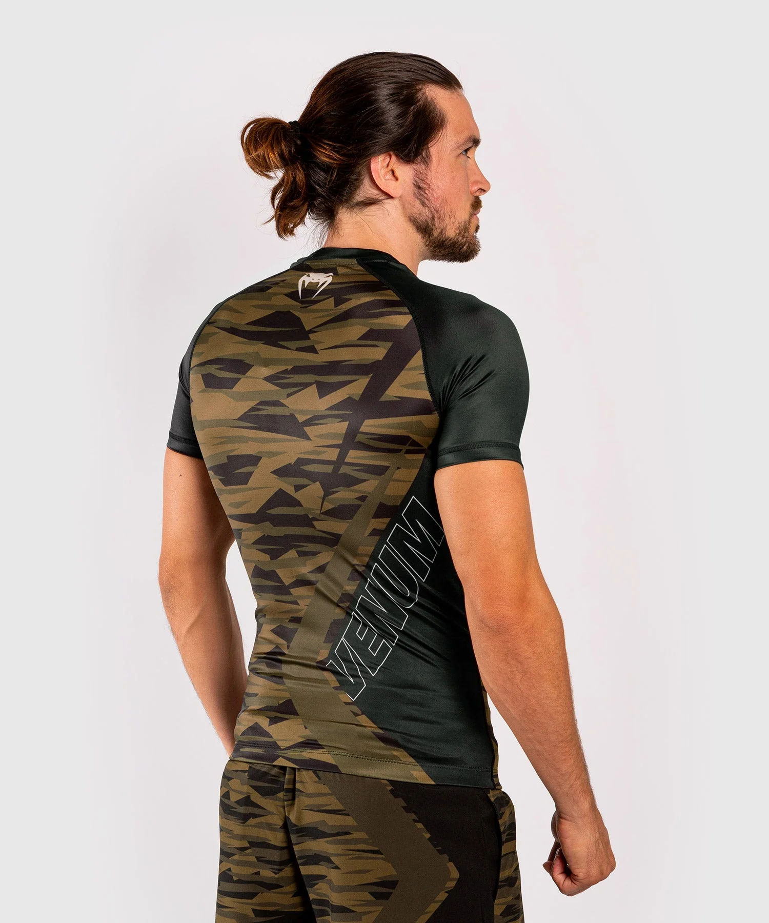 Venum Contender 5.0 Rashguard - Kurze Ärmel - Khaki Camo - Image 5