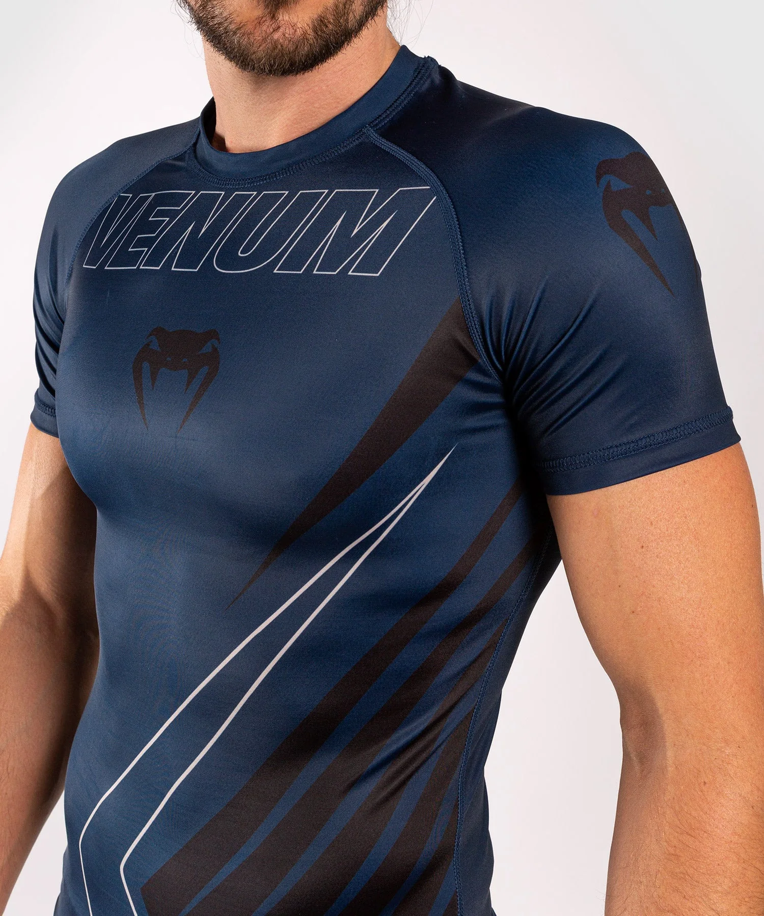 Venum Contender 5.0 Rashguard - Kurze Ärmel - Marineblau/sand - Image 6