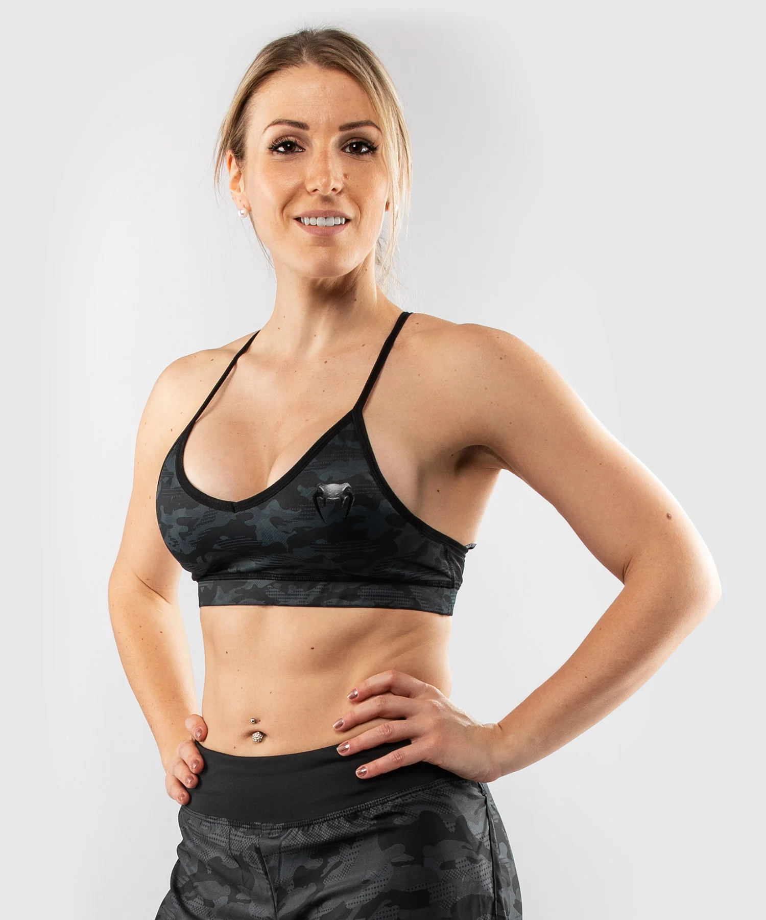 Venum Defender BHs - für Frauen - Schwarz/Schwarz - Image 8