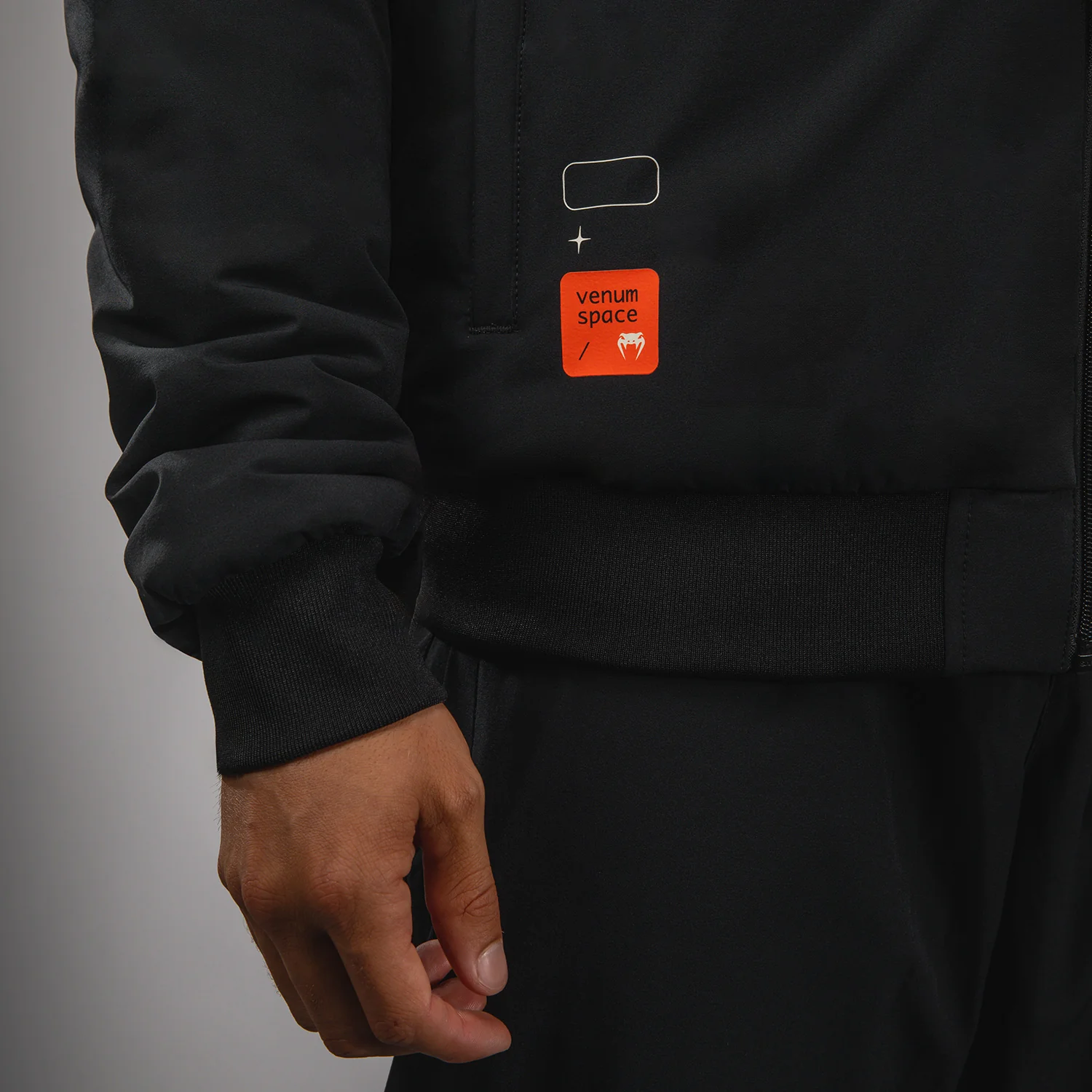 Venum Eclipse Bomberjacke – Schwarz/Ivory - Image 14
