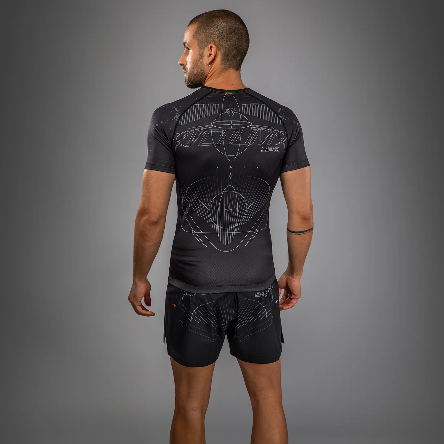 Venum Eclipse Kurzarm Rashguard – Schwarz/Elfenbein - Image 3