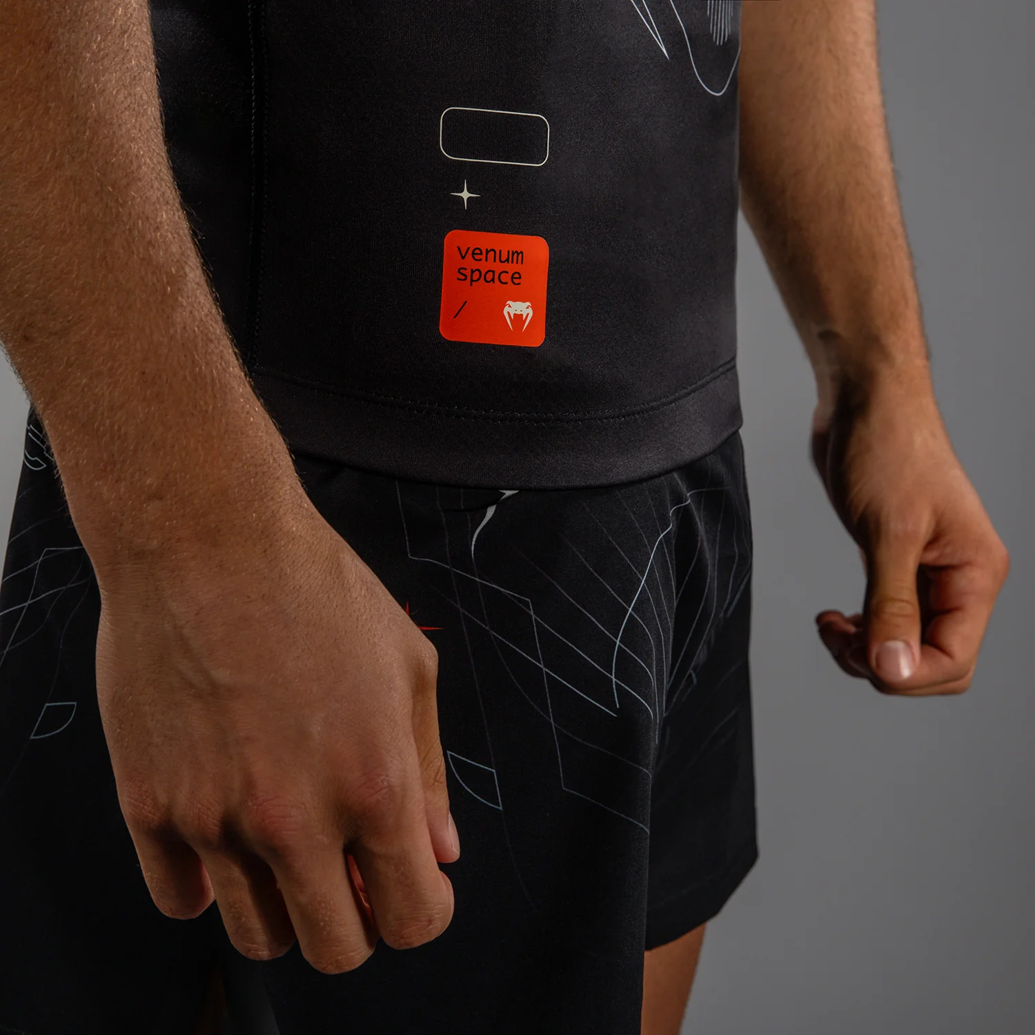 Venum Eclipse Kurzarm Rashguard – Schwarz/Elfenbein - Image 6