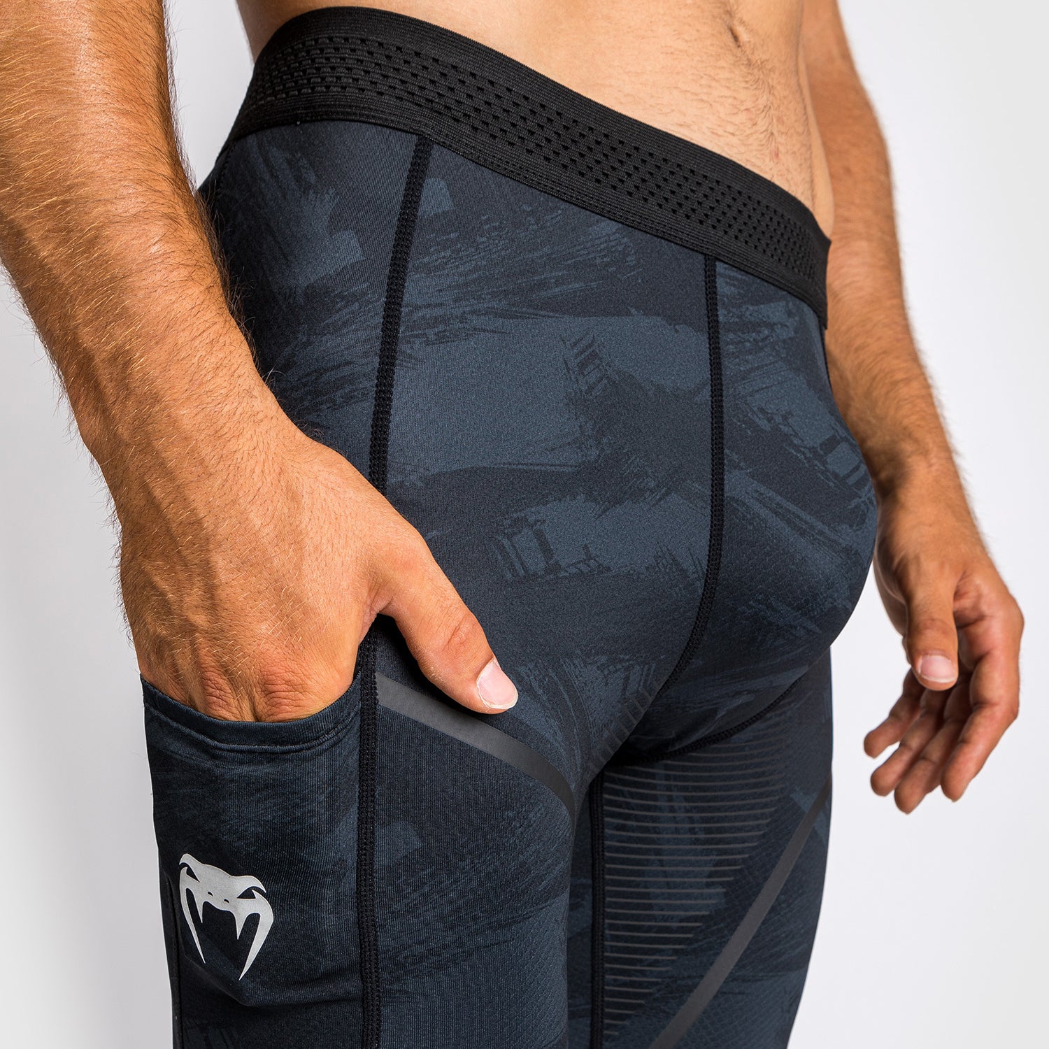 Venum Electron 3.0 Kompressionshose - Schwarz - Image 8