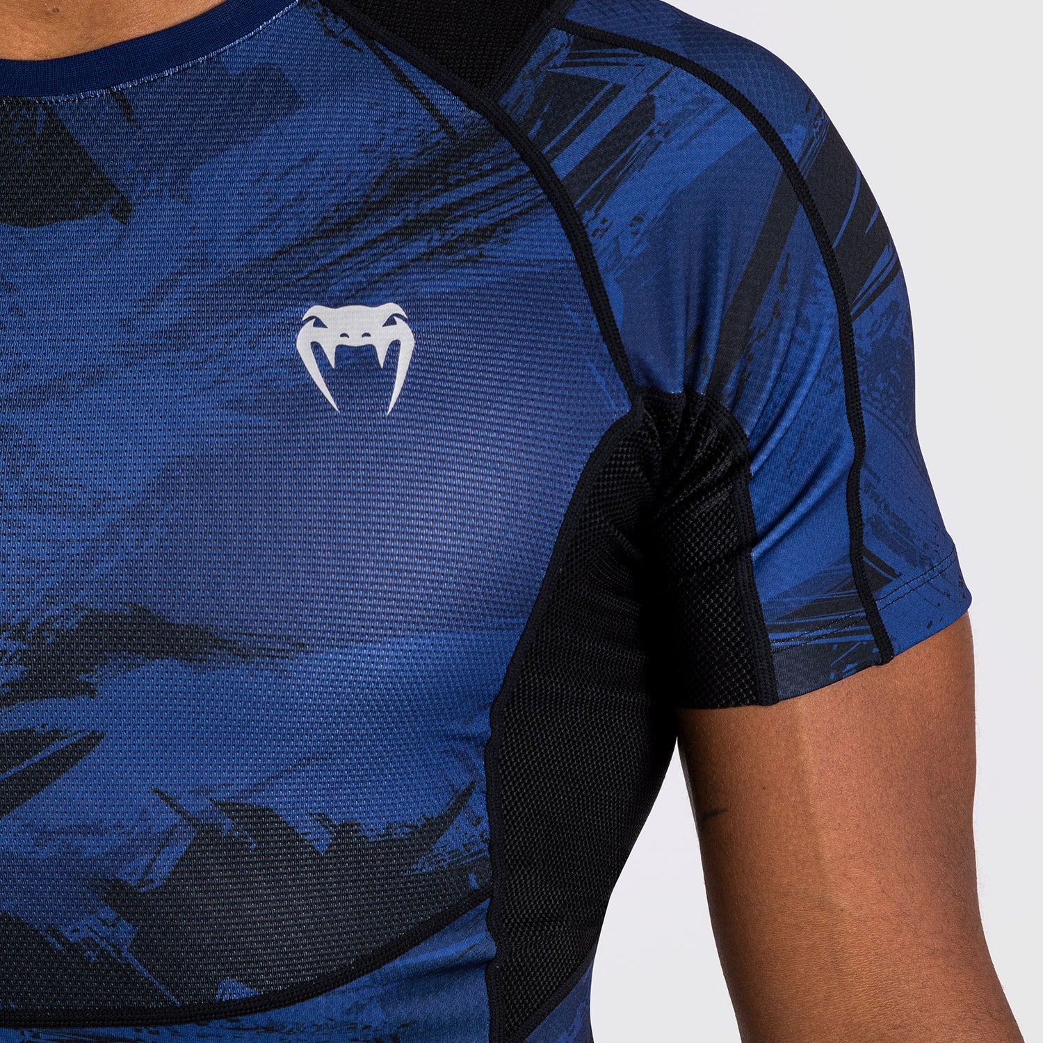 Venum Electron 3.0 Kurzärmeliger Rashguard - Marineblau - Image 5