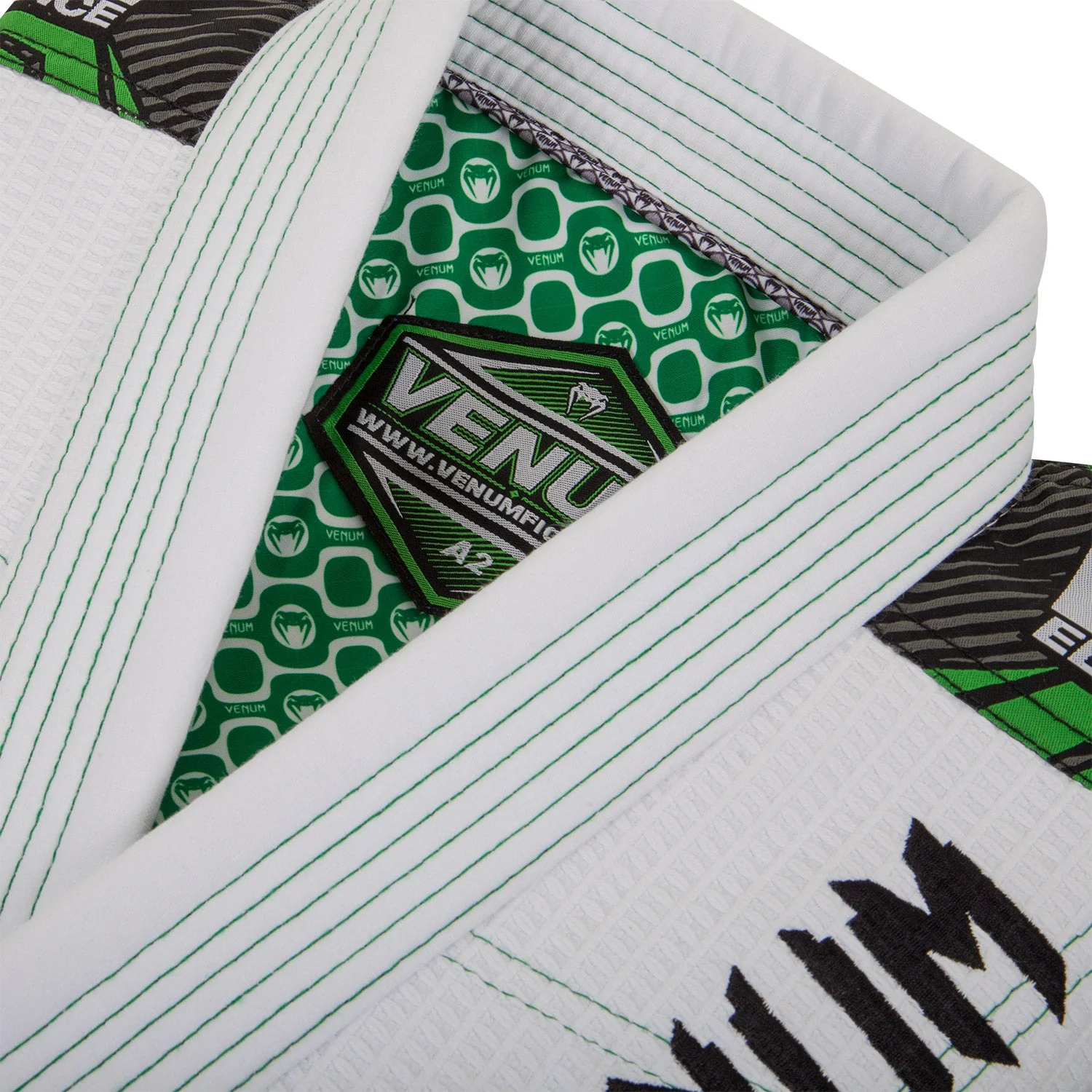 Venum Elite BJJ Kampfanzug - Weiß/Schwarz - Image 4