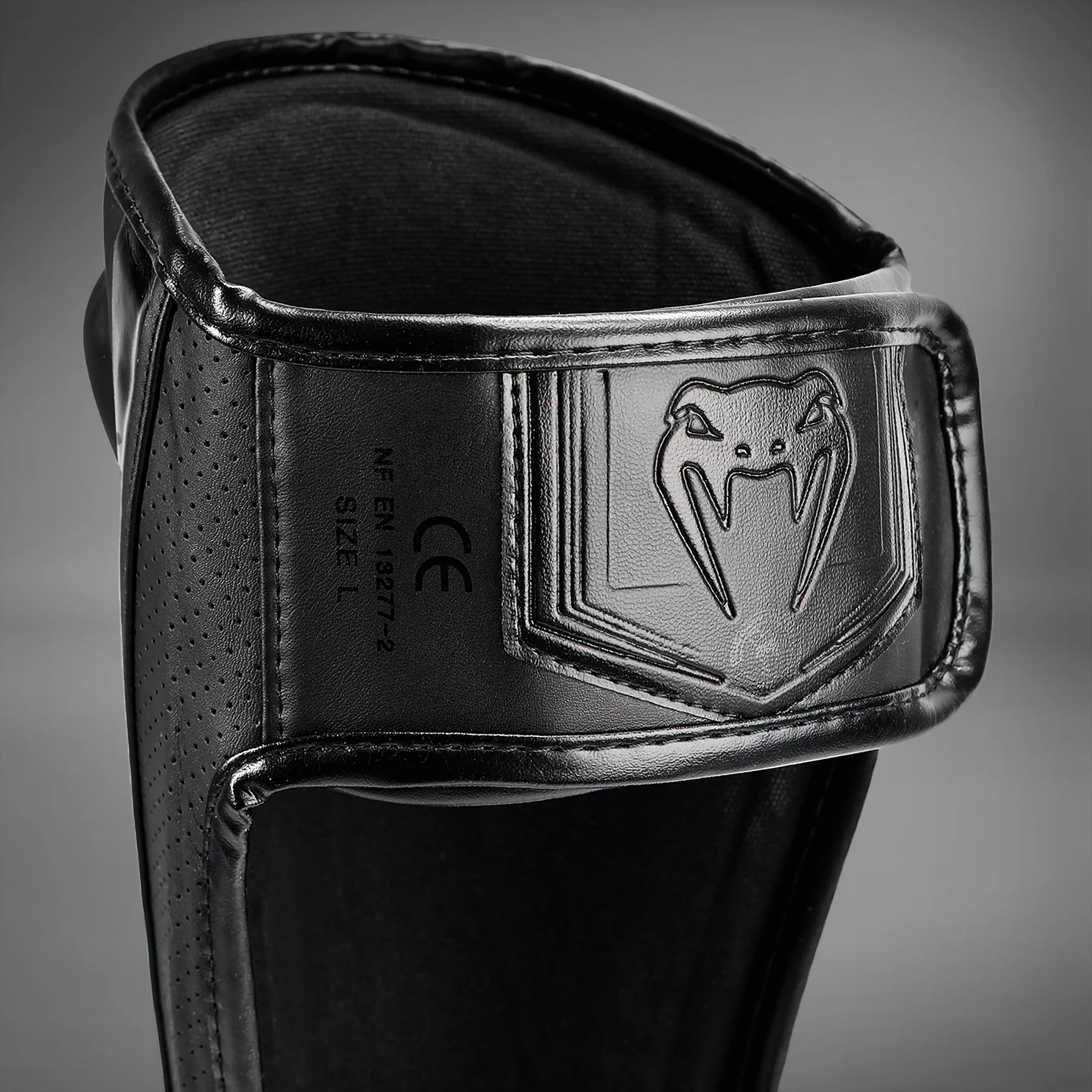 Venum Elite Evo Schienbeinschoner - Schwarz/Schwarz - Image 6