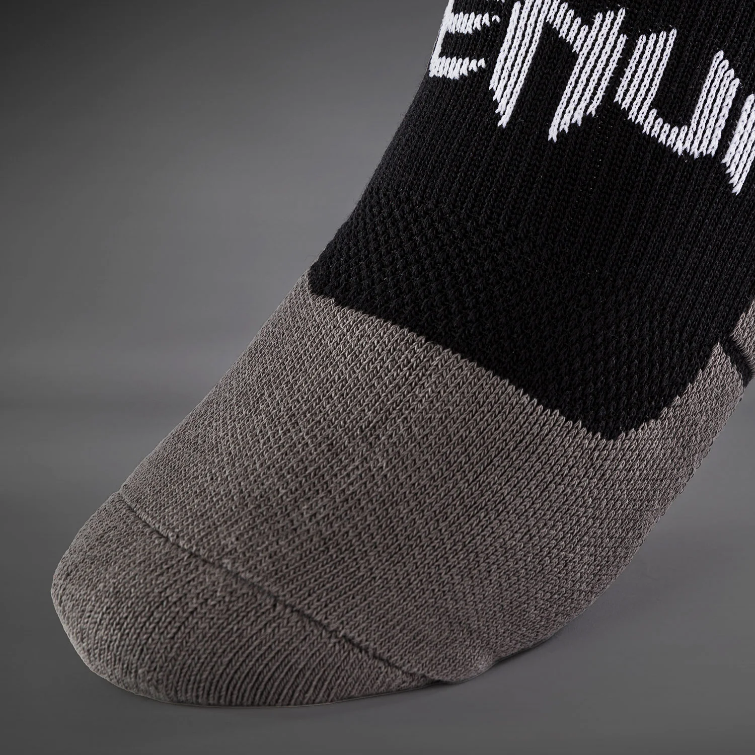 Venum Elite Performance Socken - Schwarz/Weiß - Image 2