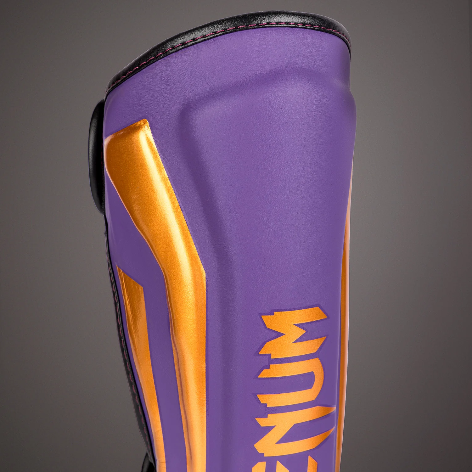 Venum Elite Schienbeinschützer - Dunkel Lila - Spezialausgabe - Image 4
