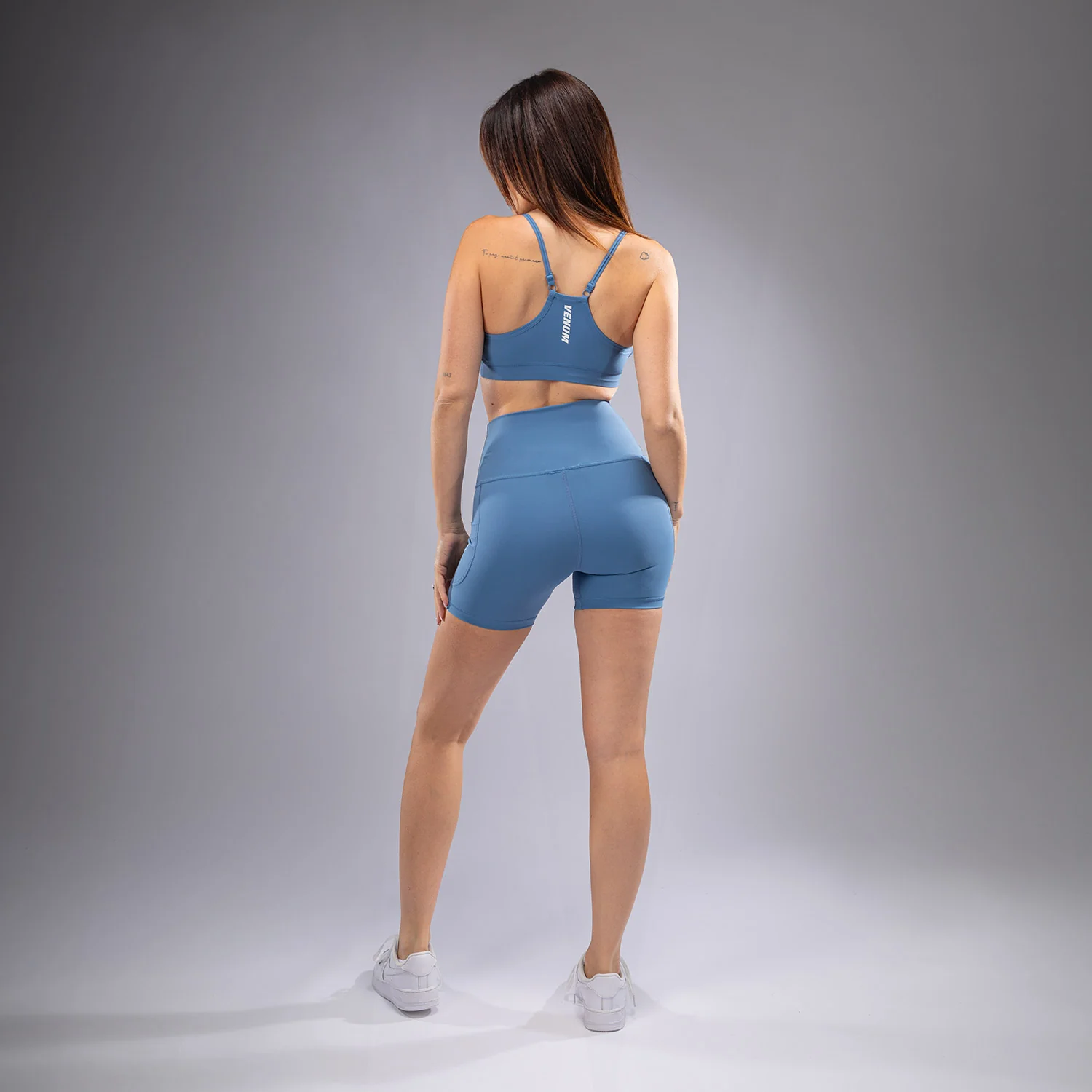 Venum Essential Damen Fahrradhose - Sturmblau - Image 3