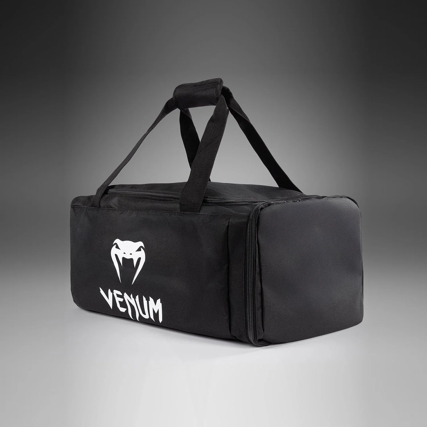 Venum Essential Sporttasche (26L) - Schwarz - Image 2