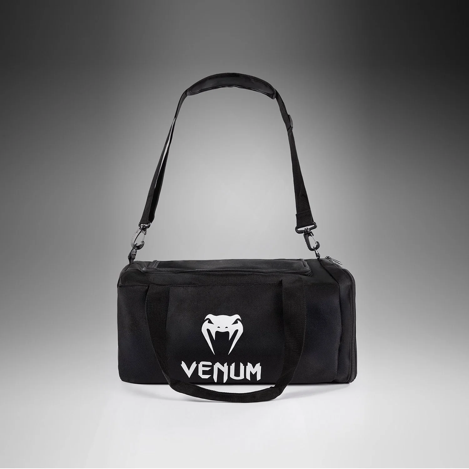 Venum Essential Sporttasche (26L) - Schwarz - Image 4