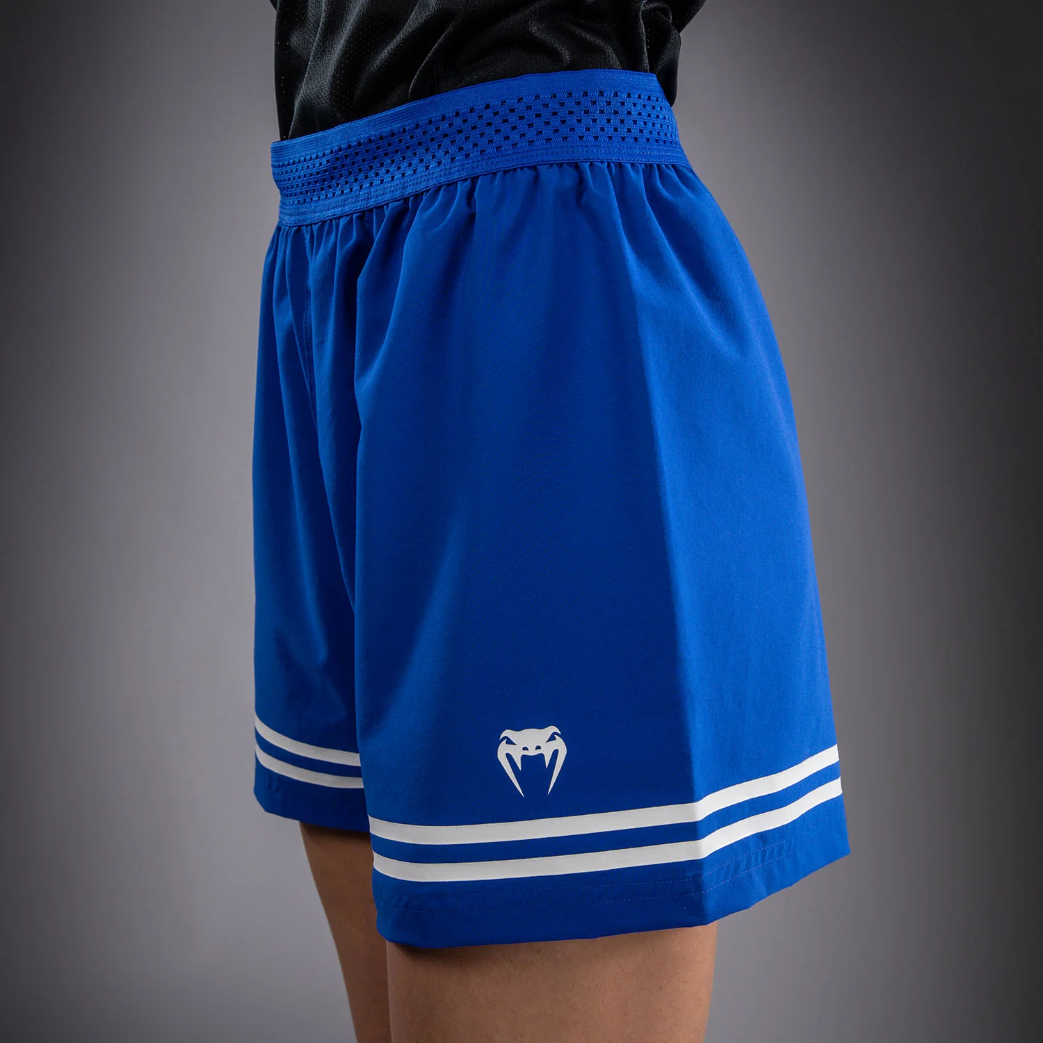 Venum Flag Fußball Shorts für Damen - Königsblau - Image 3