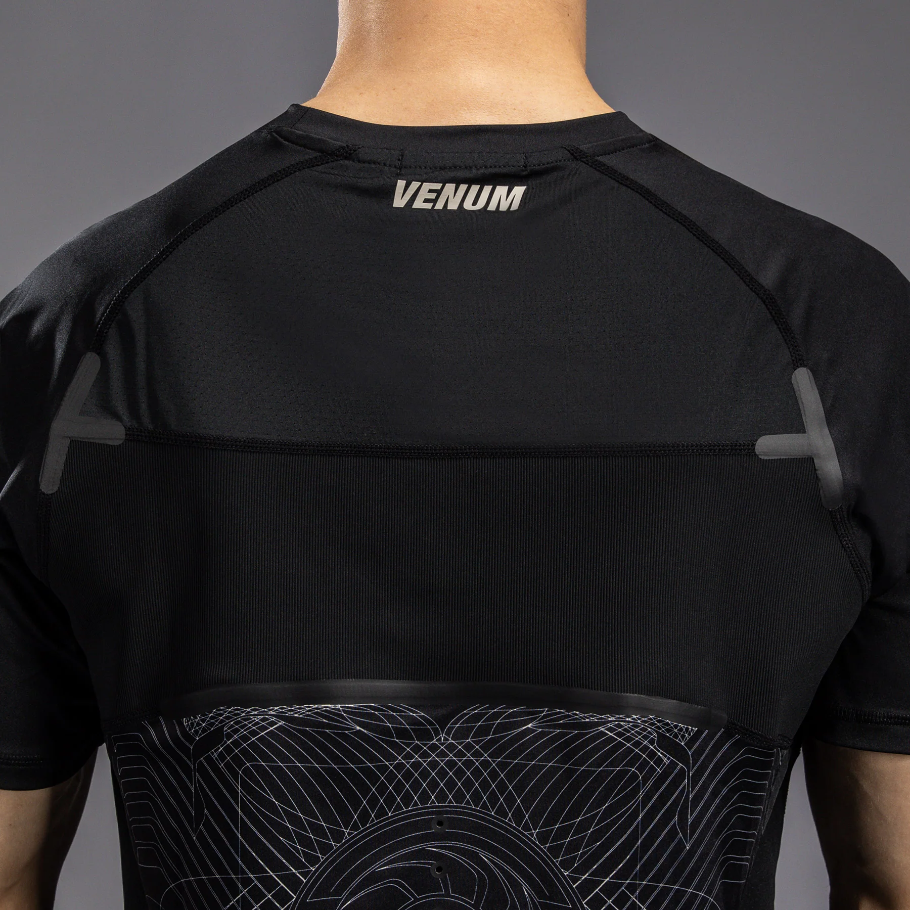 Venum G-Fit Air Herren Dry-Tech T-Shirt - Tiefschwarz/Wüstensand - Image 8