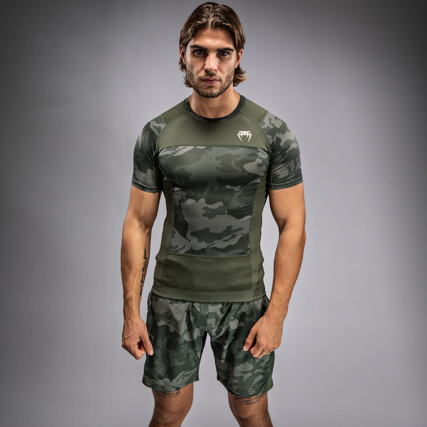 Venum G-Fit Air Herren Kurzarm Rashguard - Armee-Tarnmuster - Image 5