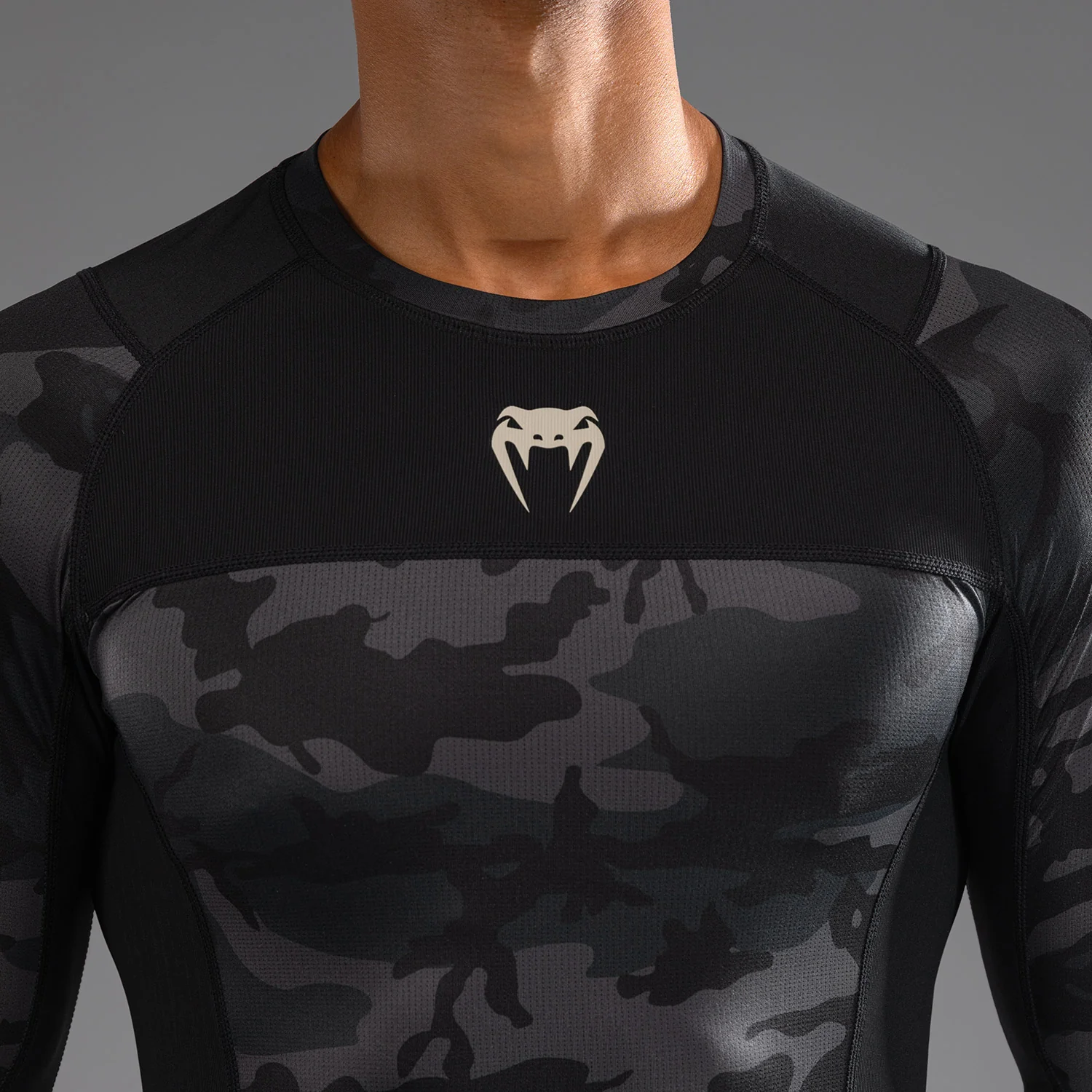 Venum G-Fit Air Herren Langarm Rashguard - Digital Urban Camo - Image 5