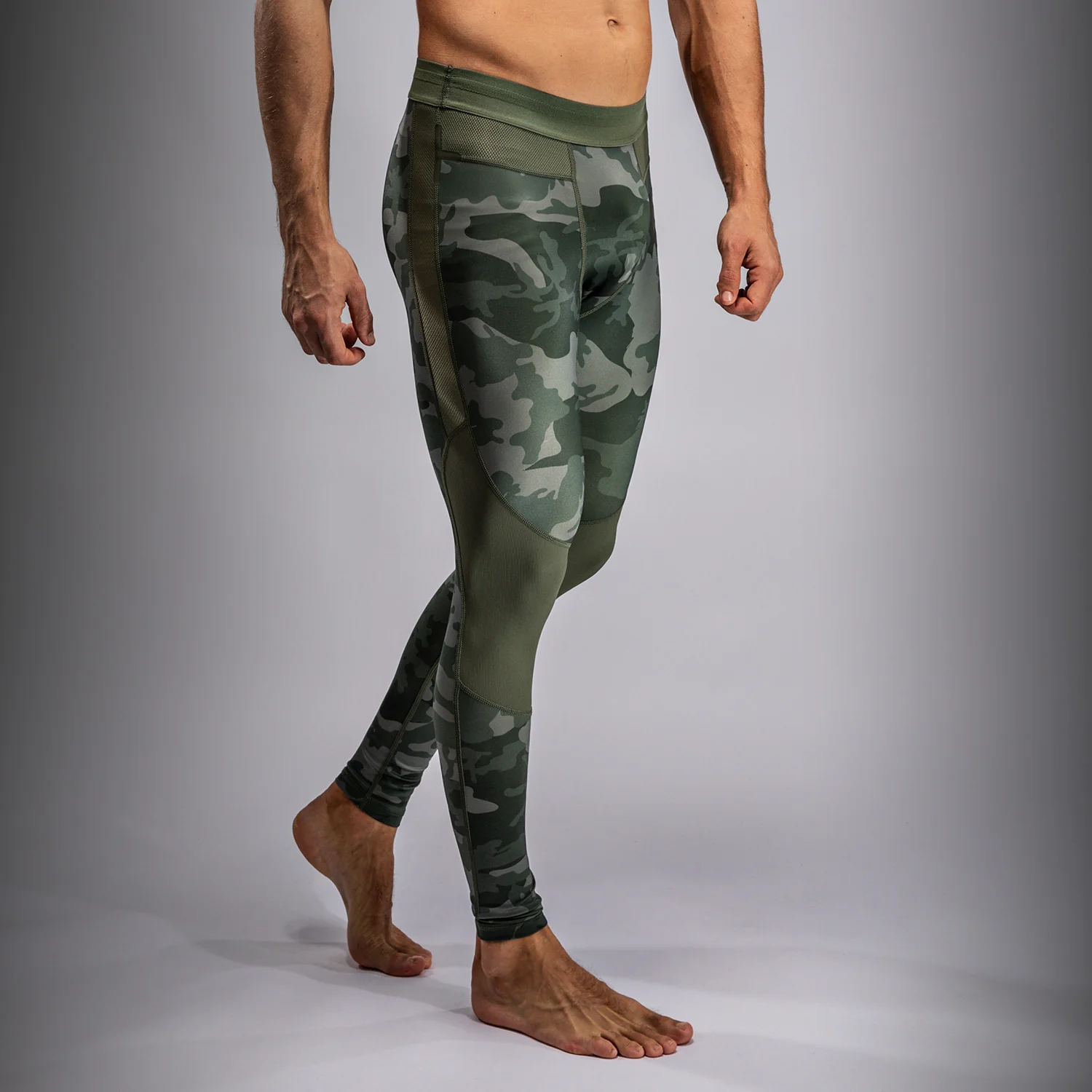 Venum G-Fit Air Herren Spats - Armee Tarnmuster