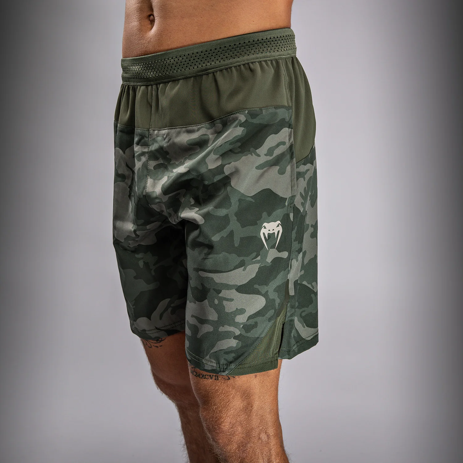 Venum G-Fit Air Herren Trainingsshorts - Armee Camouflage - Image 4