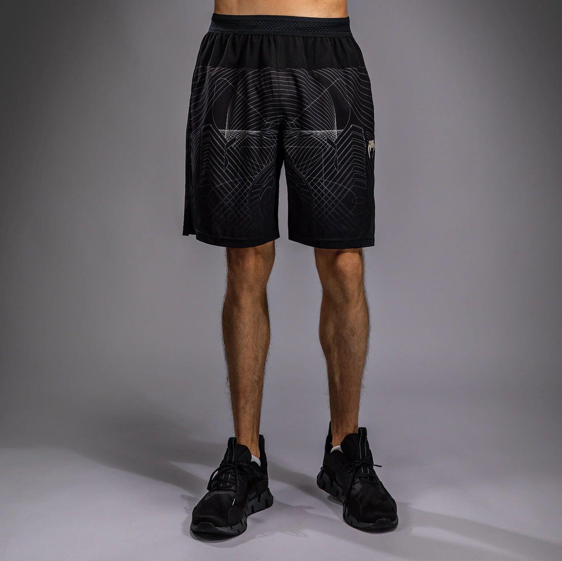 Venum G-Fit Air Herren Trainingsshorts - Tiefschwarz/Wüstensand - Image 4