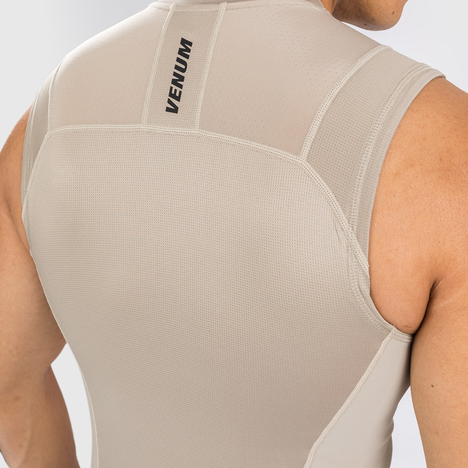 Venum G-Fit Air Rashguard ärmellos – Sand - Image 2