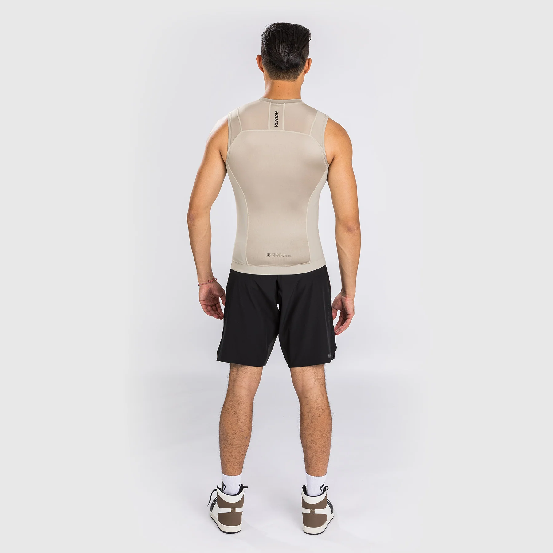 Venum G-Fit Air Rashguard ärmellos – Sand - Image 3