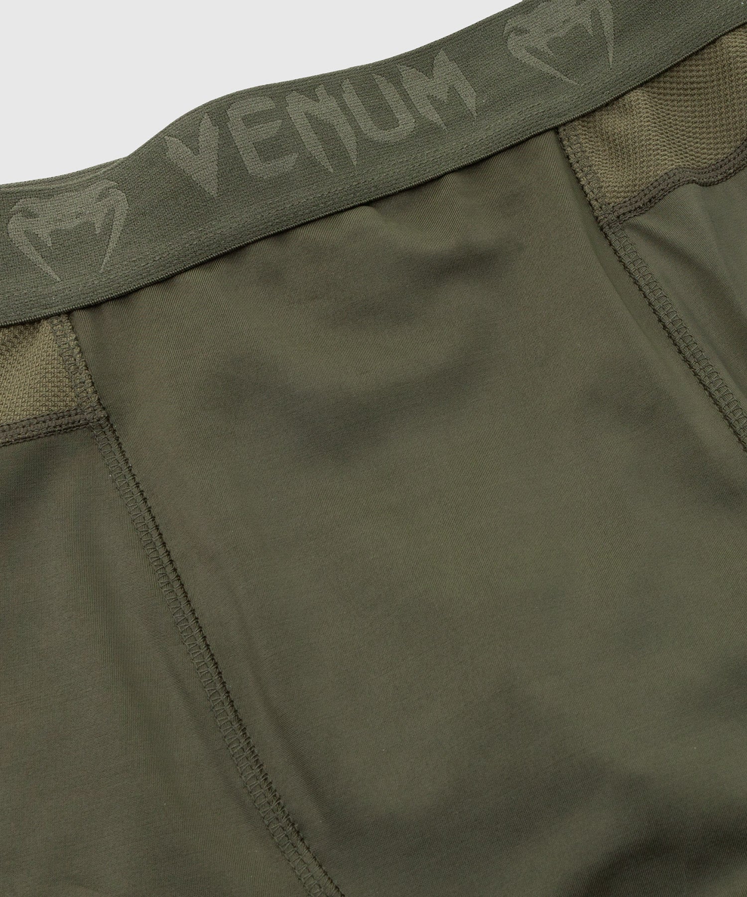Venum G-Fit Kompressions-Shorts - Khaki - Image 5