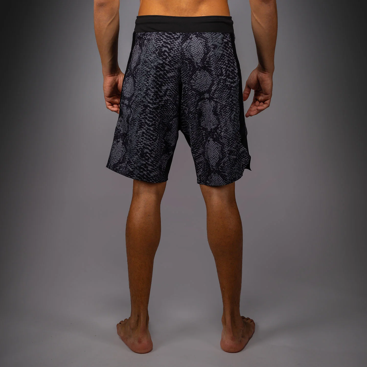 Venum G-Fit Scales Fightshorts – Schwarz/Anthrazitgrau - Image 4