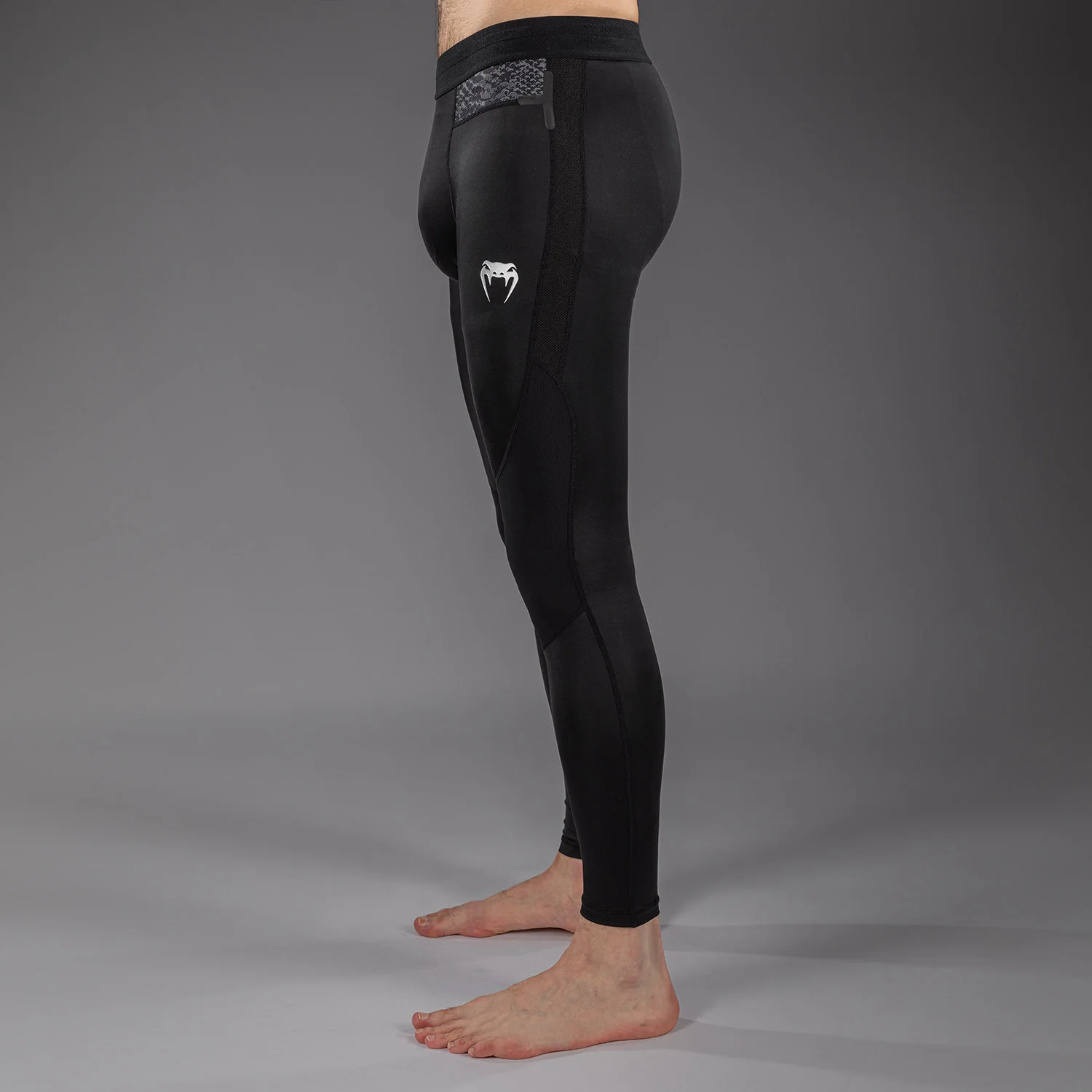 Venum G-Fit Scales Kompressionshose – Schwarz/Anthrazitgrau - Image 3