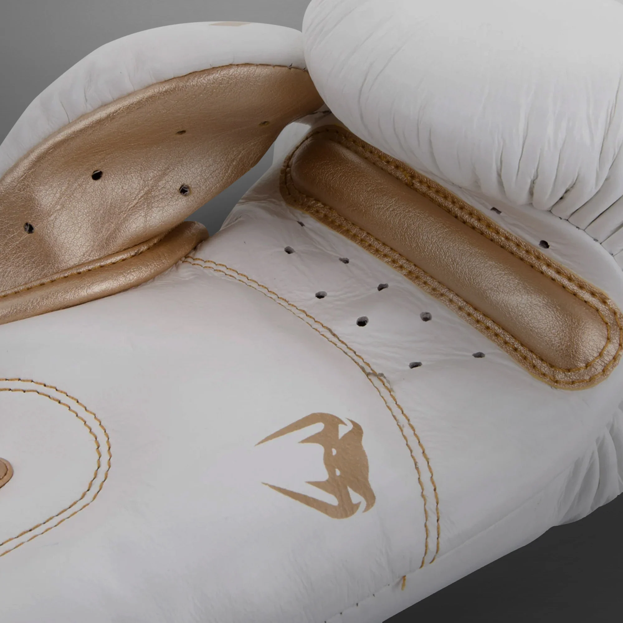 Venum Giant 3.0 Boxhandschuhe - Nappaleder - Weiß/Gold - Image 4