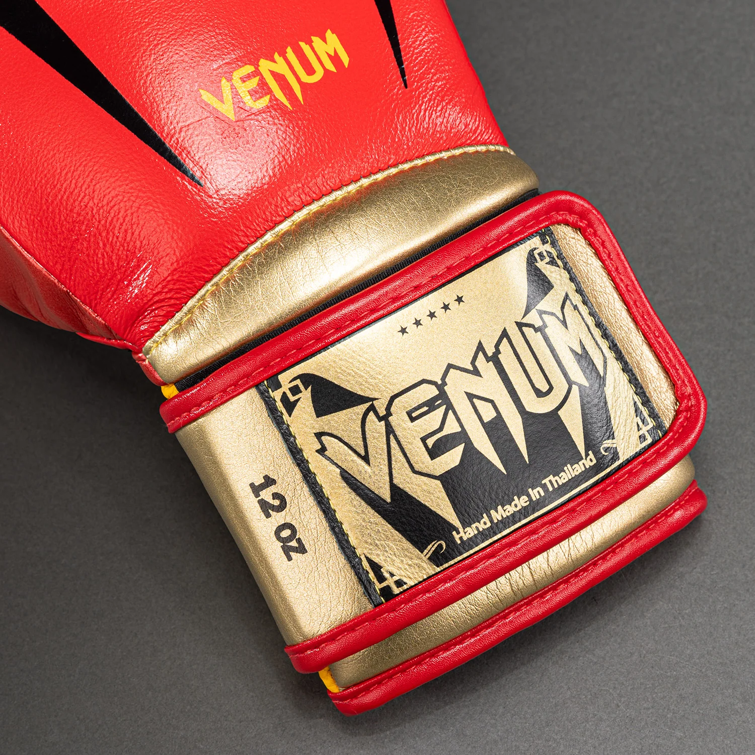 Venum Giant 3.0 Boxhandschuhe - Rot/Gelb/Gold - Image 3
