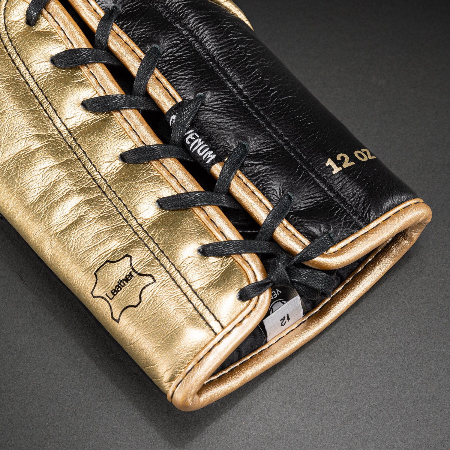 Venum Hammer Profi-Boxhandschuhe mit Schnürung - Schwarz/Gold - Image 4