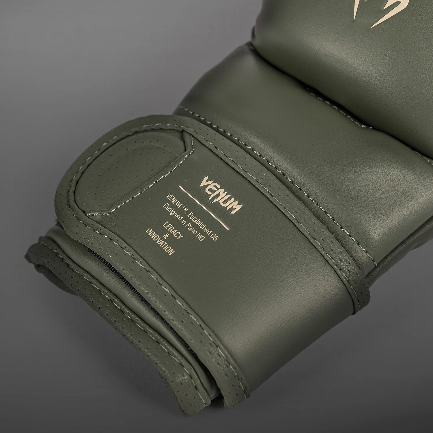 Venum Impact Evo MMA Sparring Handschuhe - Military Green - Image 3
