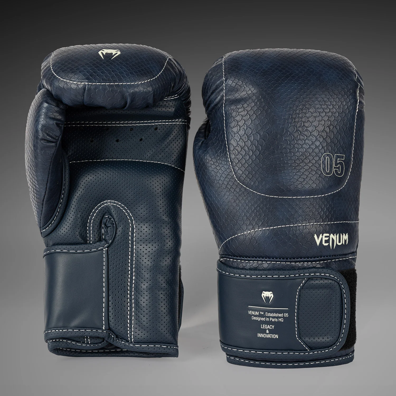 Venum Impact Evo Scales Boxhandschuhe – Mitternachtsblau