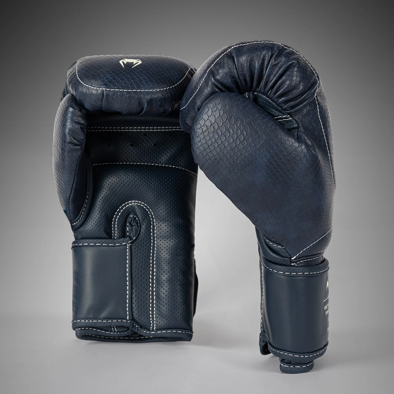Venum Impact Evo Scales Boxhandschuhe – Mitternachtsblau - Image 4