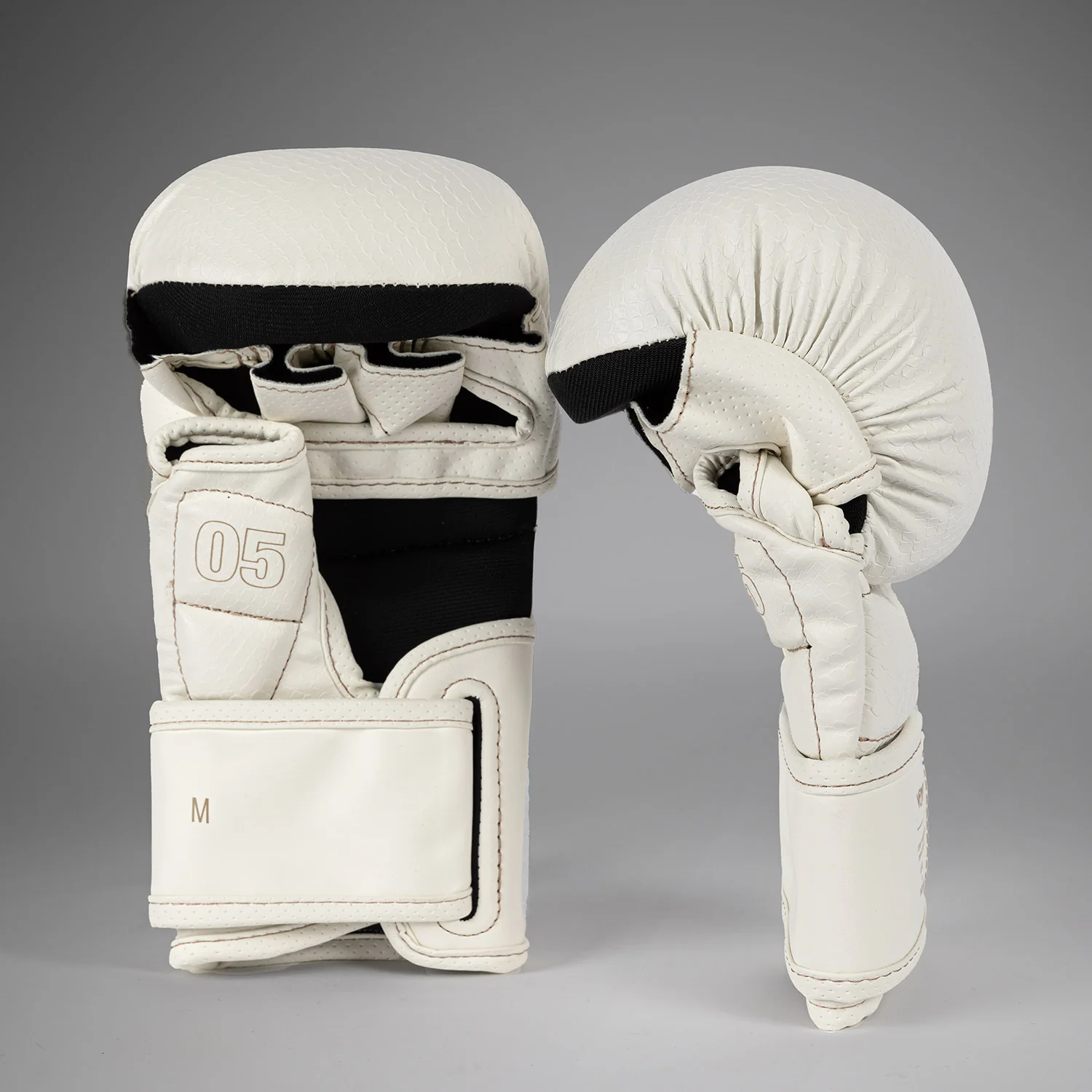 Venum Impact Evo Scales MMA Sparring Handschuhe – Elfenbein - Image 3