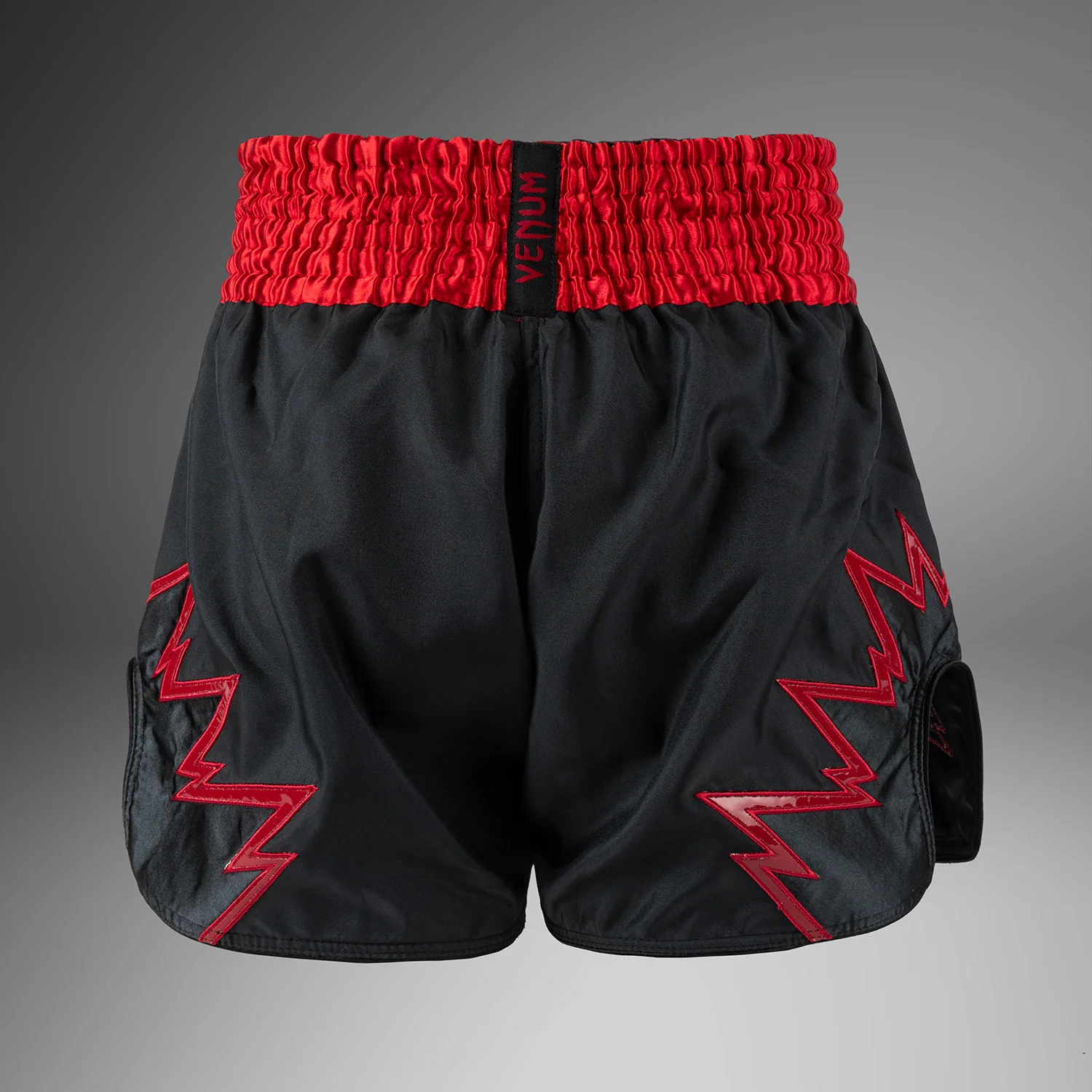 Venum Inferno Muay Thai Shorts - Kohlegrau/Rot - Image 3