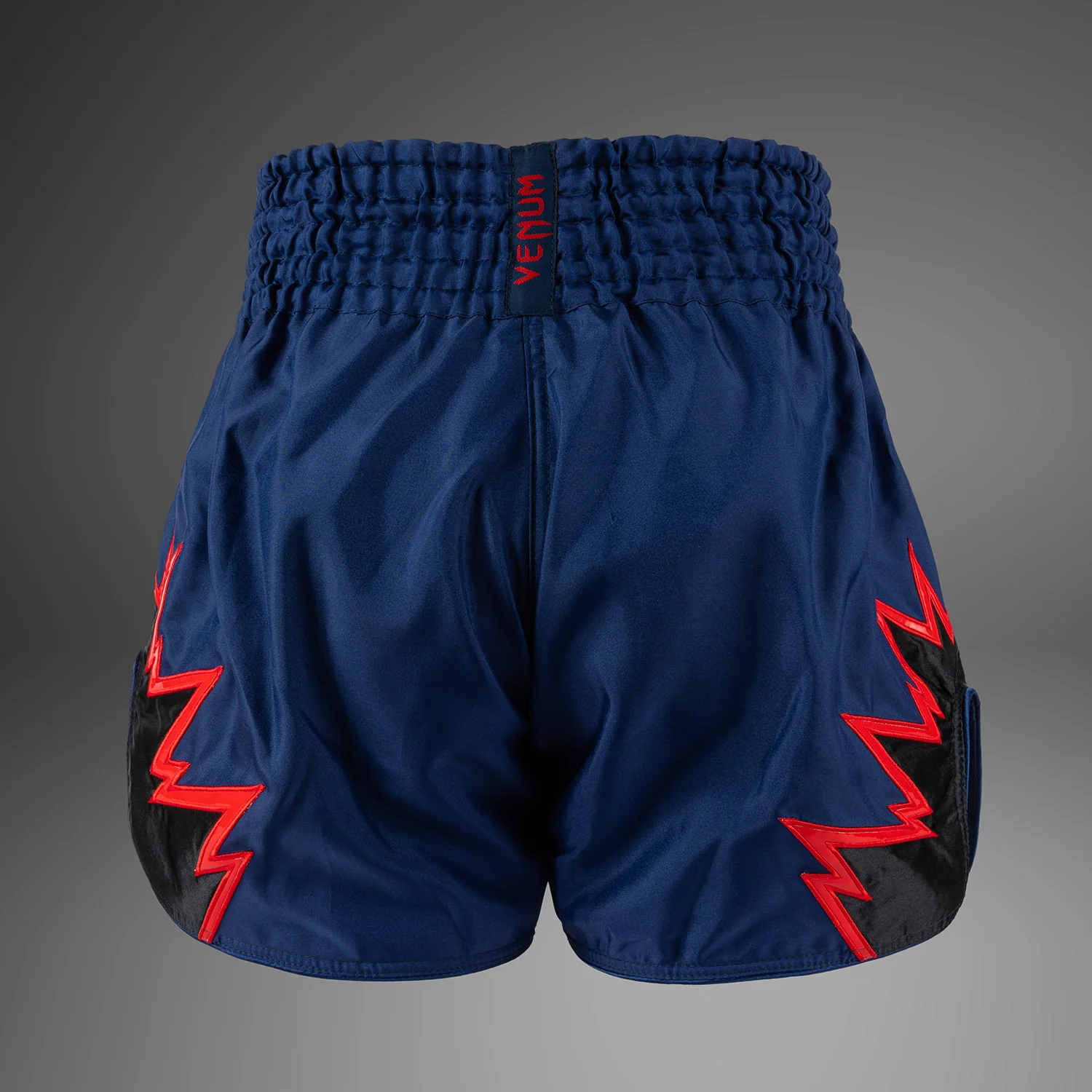Venum Inferno Muay Thai Shorts - Königsblau/Rot/Schwarz - Image 3